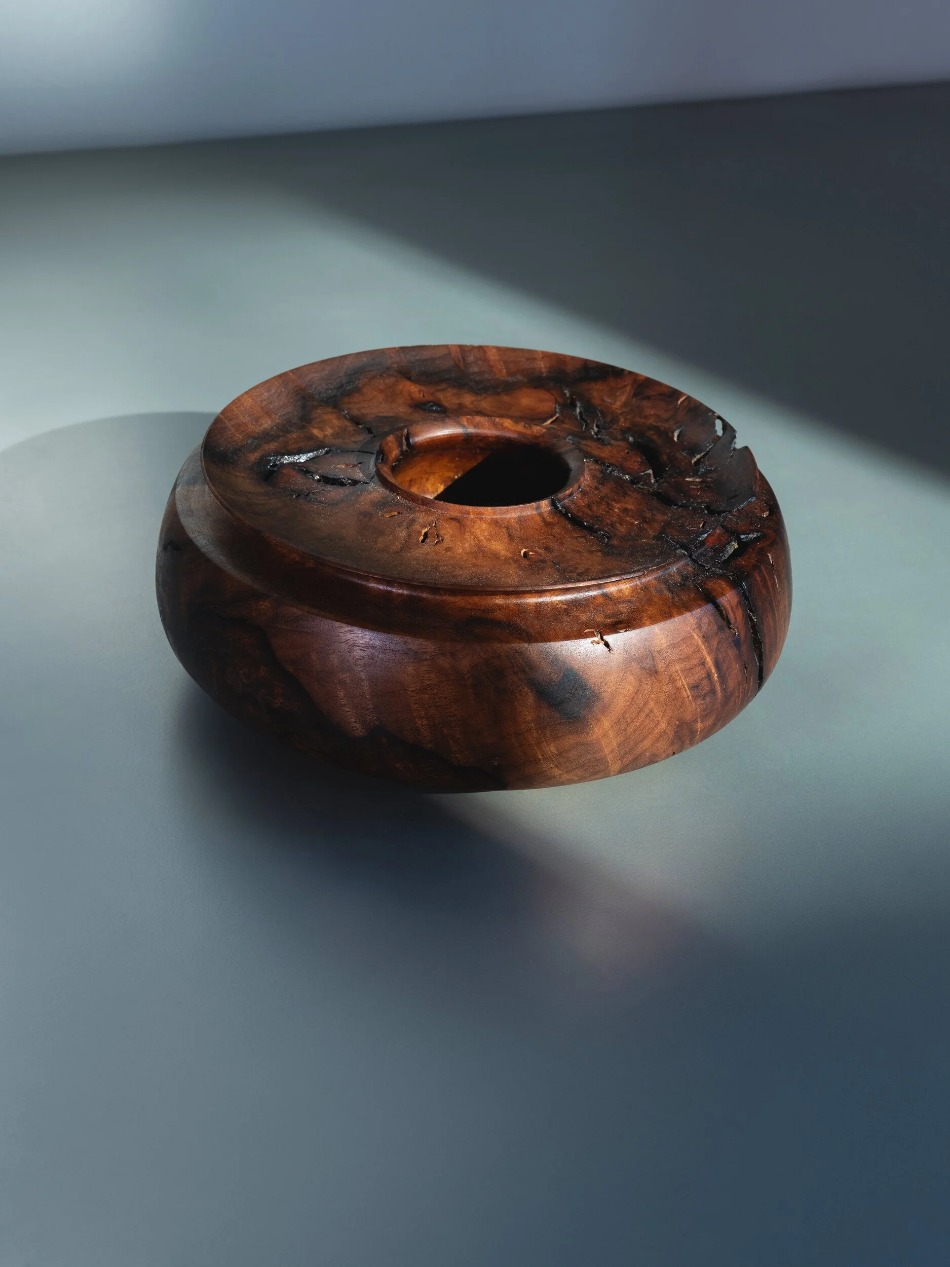 Bay Laurel Bowl  (SOLD)
Michael Mellon
Bay Laurel Burl Wood
8” x 8” x 3”
Edition of 2
WIP IV