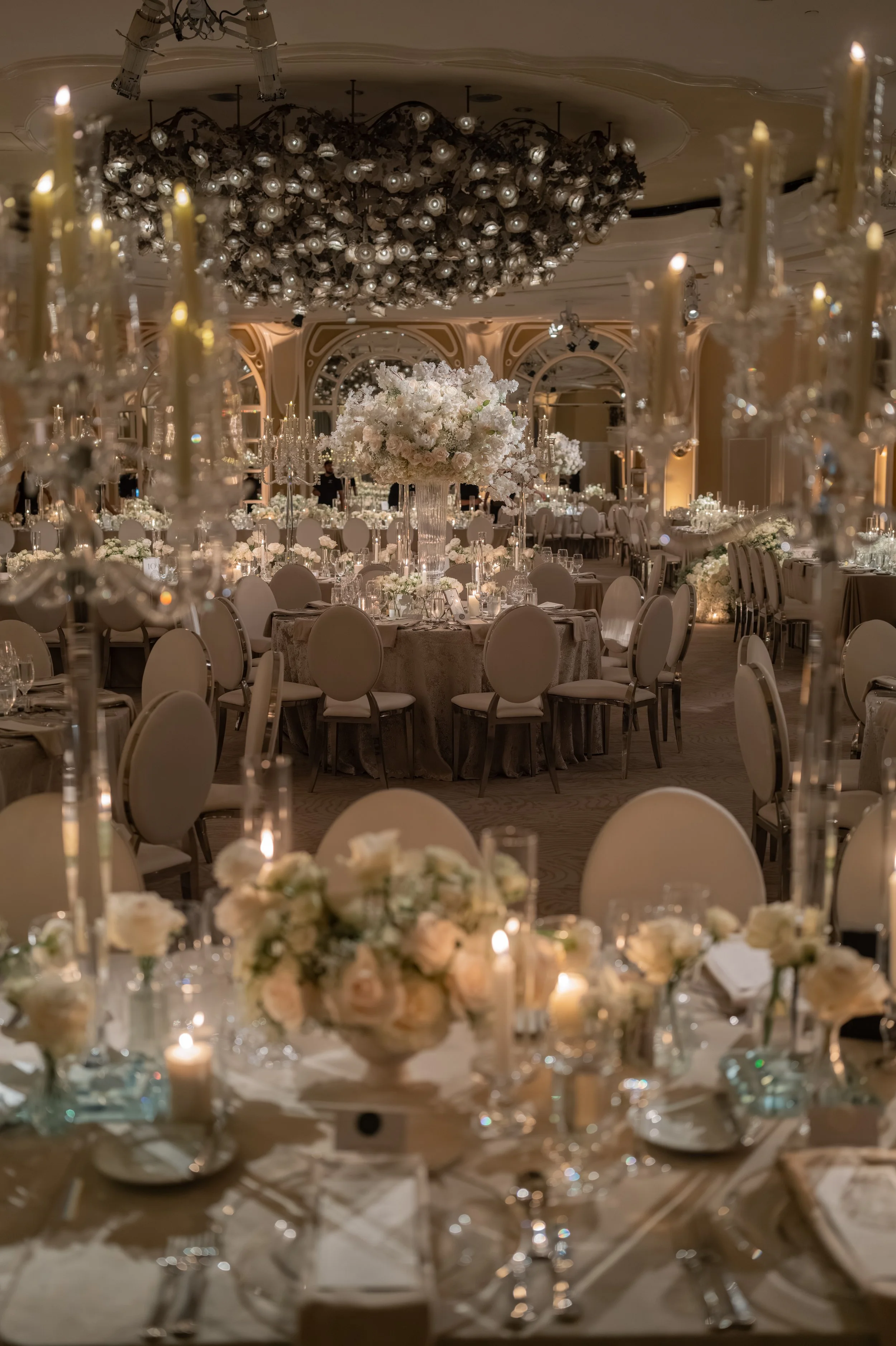 THE BEVERLY HILLS HOTEL