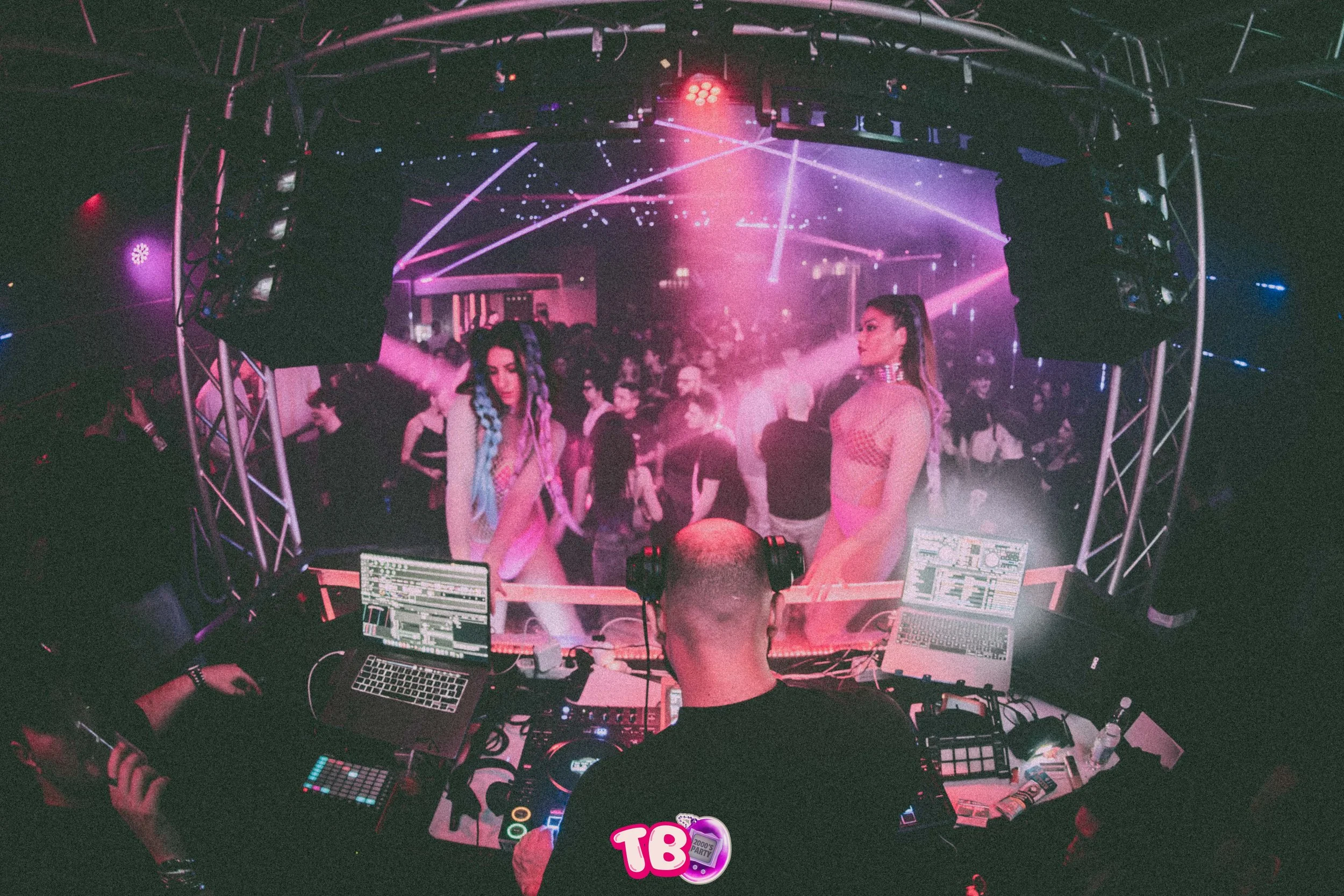 26.02.06 trhowback -52.jpg