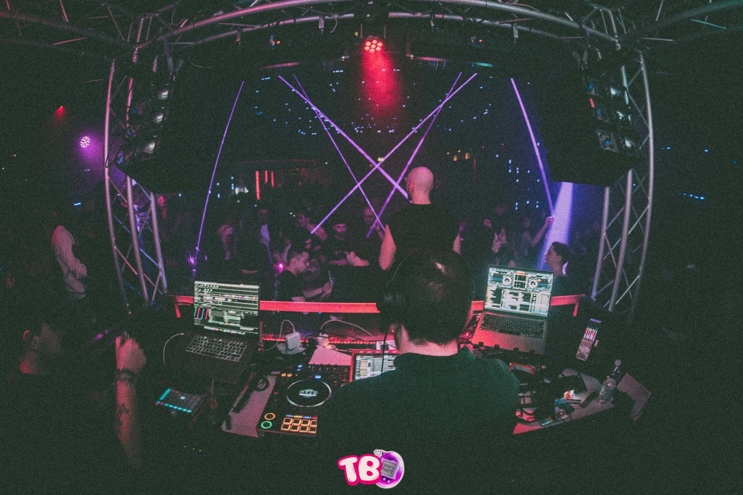 26.02.06 trhowback -72.jpg