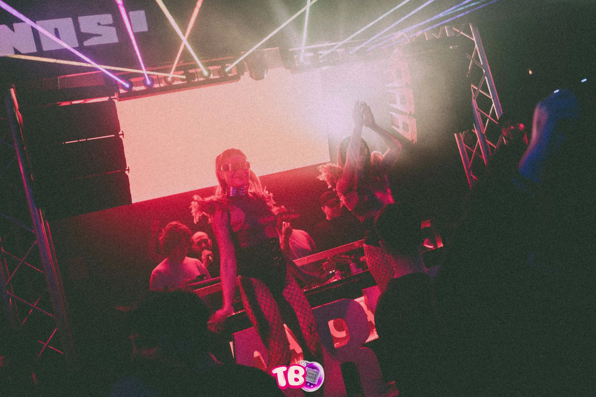 26.02.06 trhowback -149.jpg