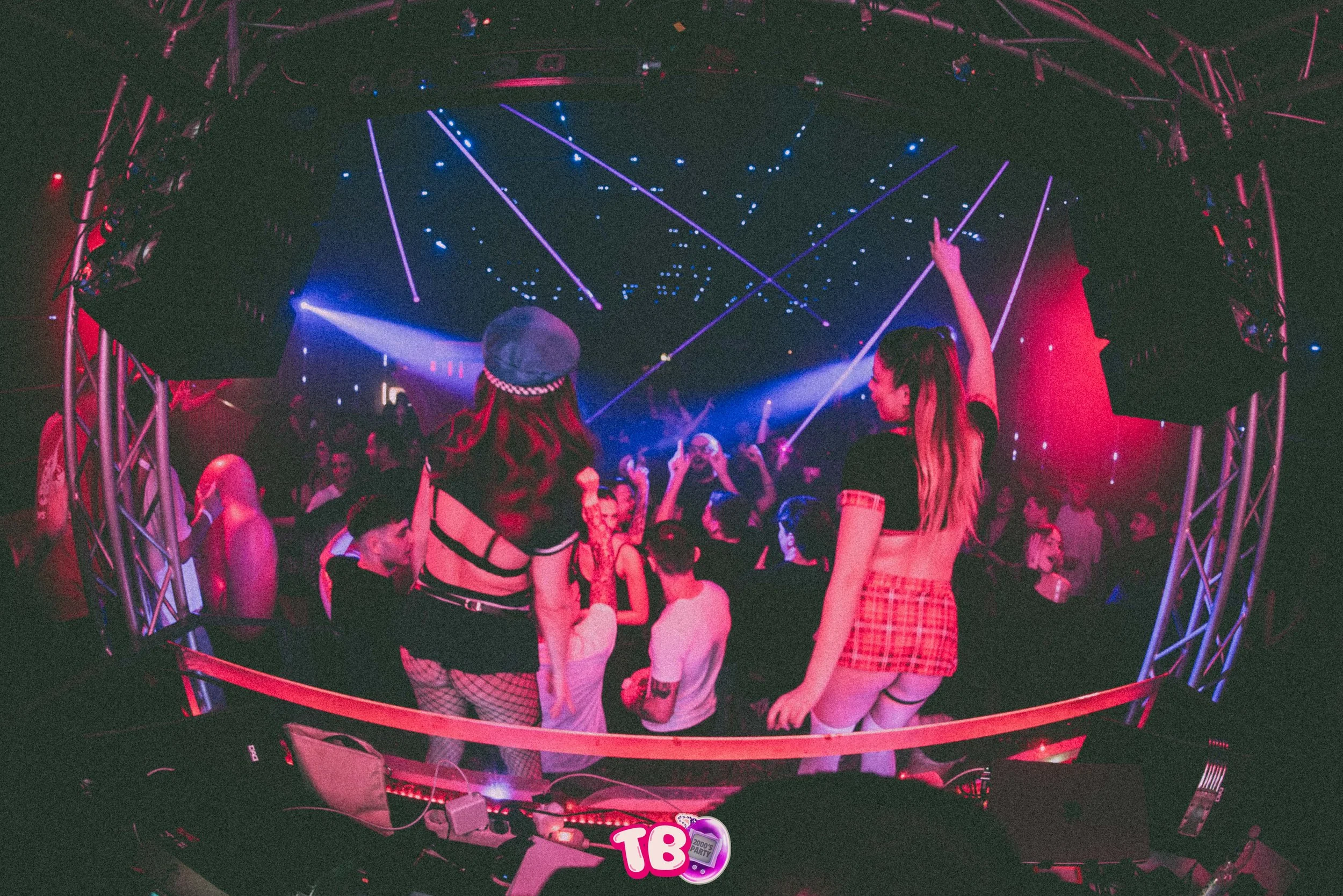 26.02.06 trhowback -97.jpg