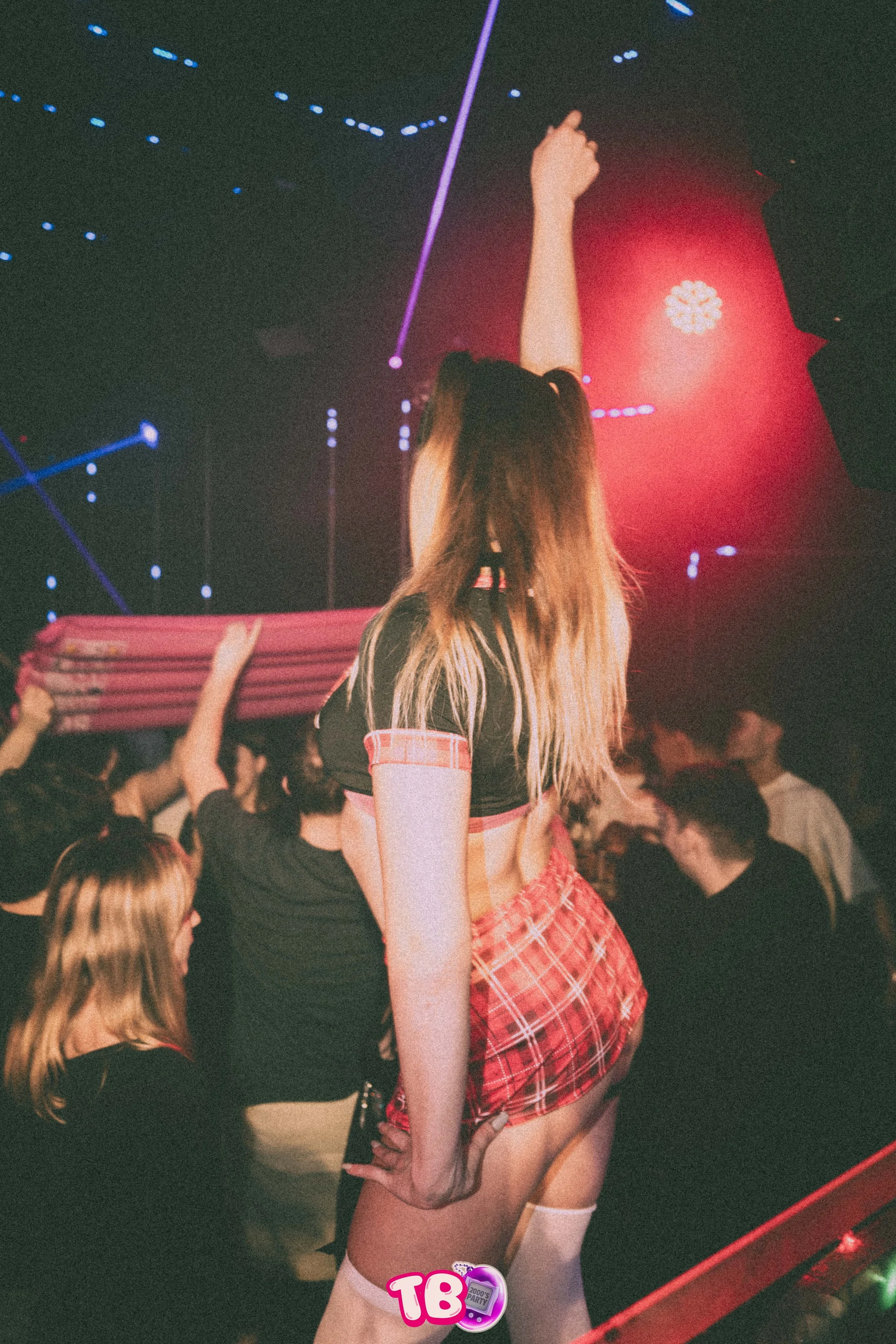 26.02.06 trhowback -100.jpg