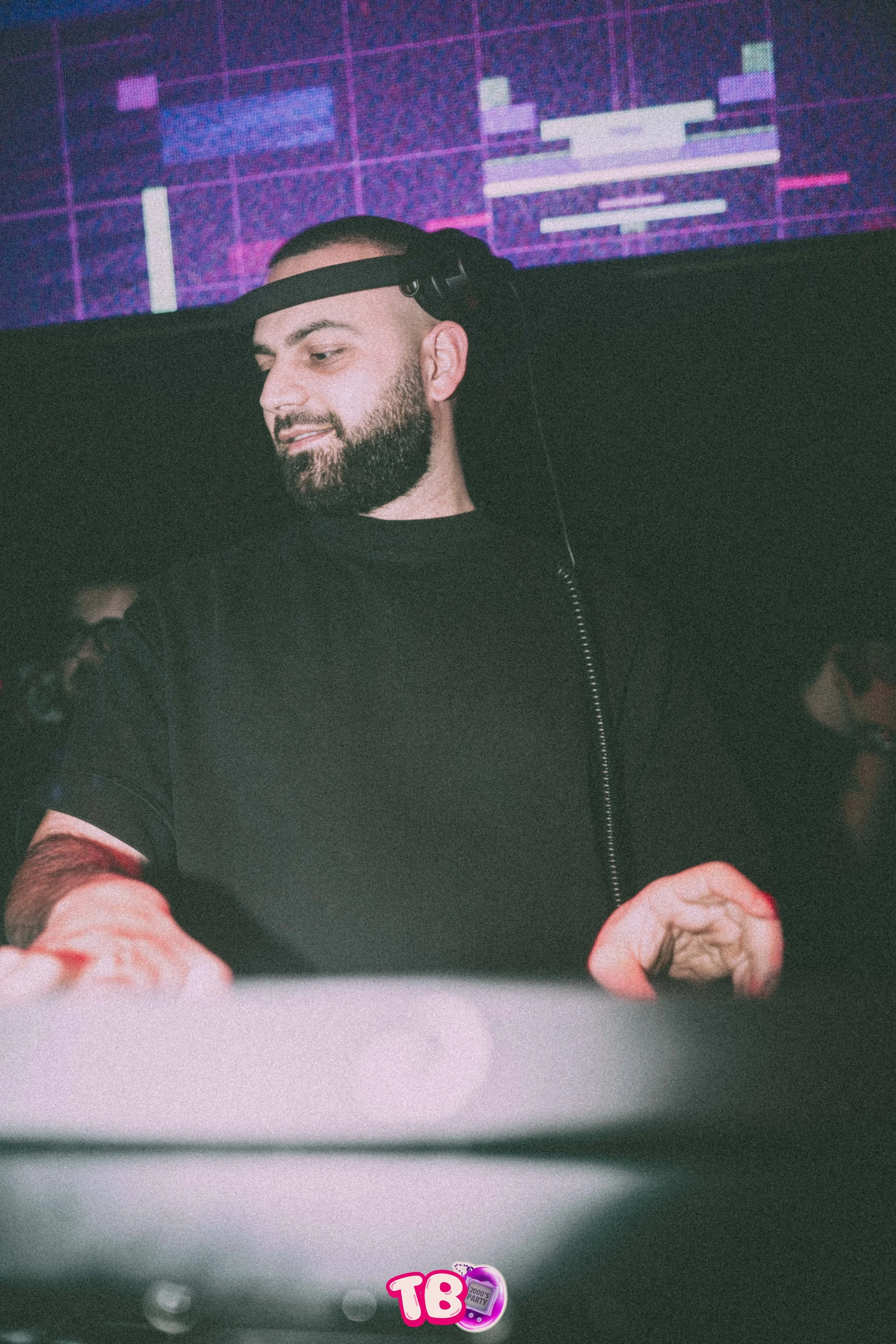 26.02.06 trhowback -6.jpg