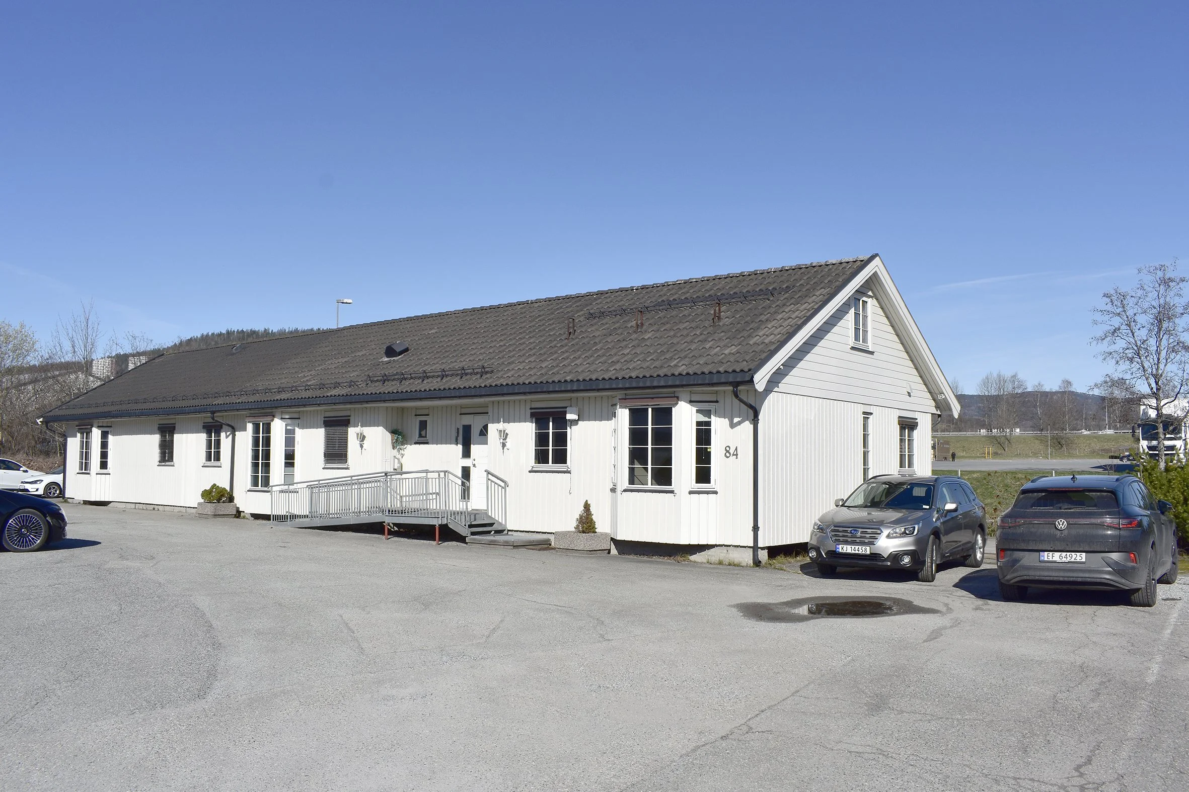 Lierstranda kontorer, frittstående bygg