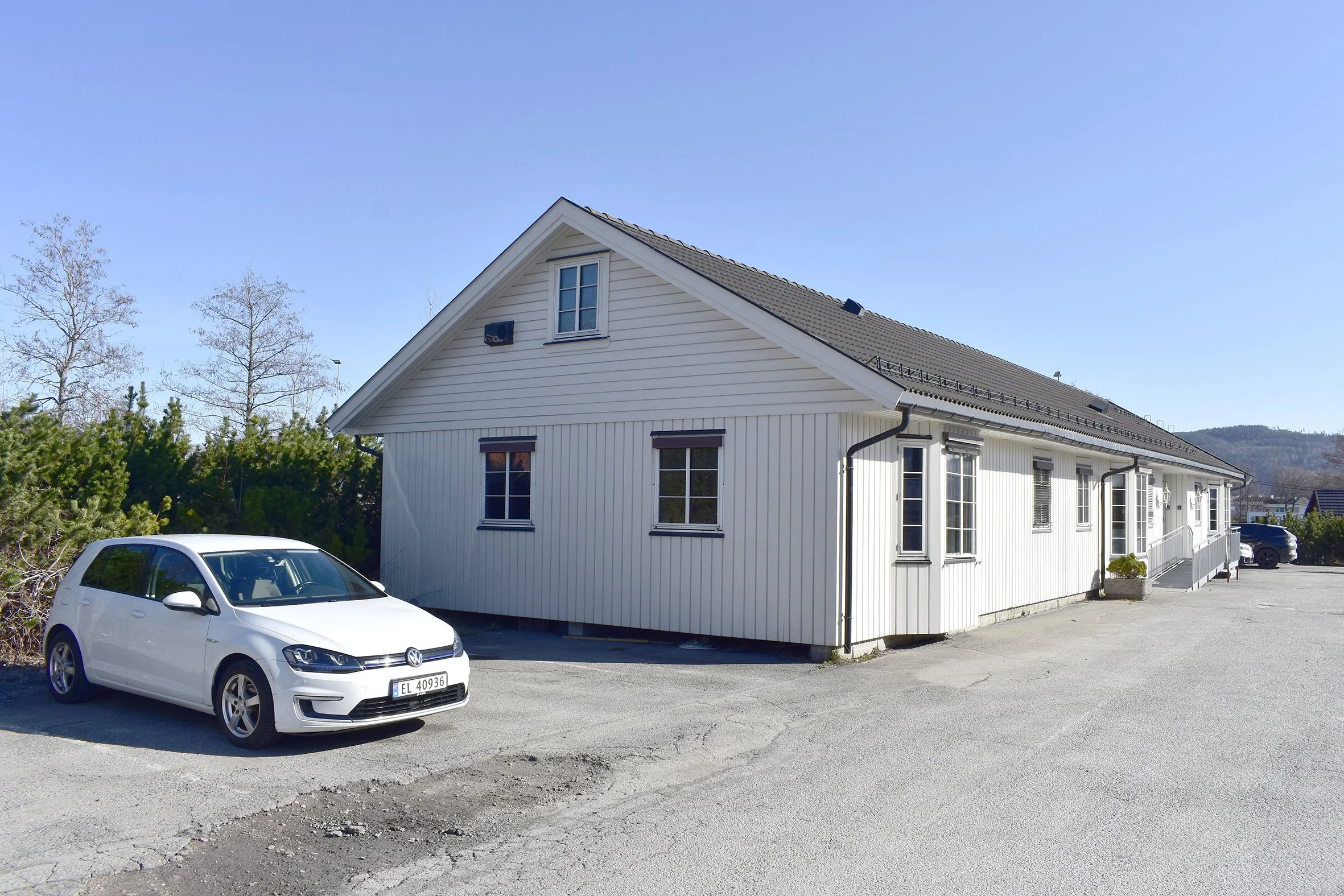 Lierstranda kontorer, frittstående bygg