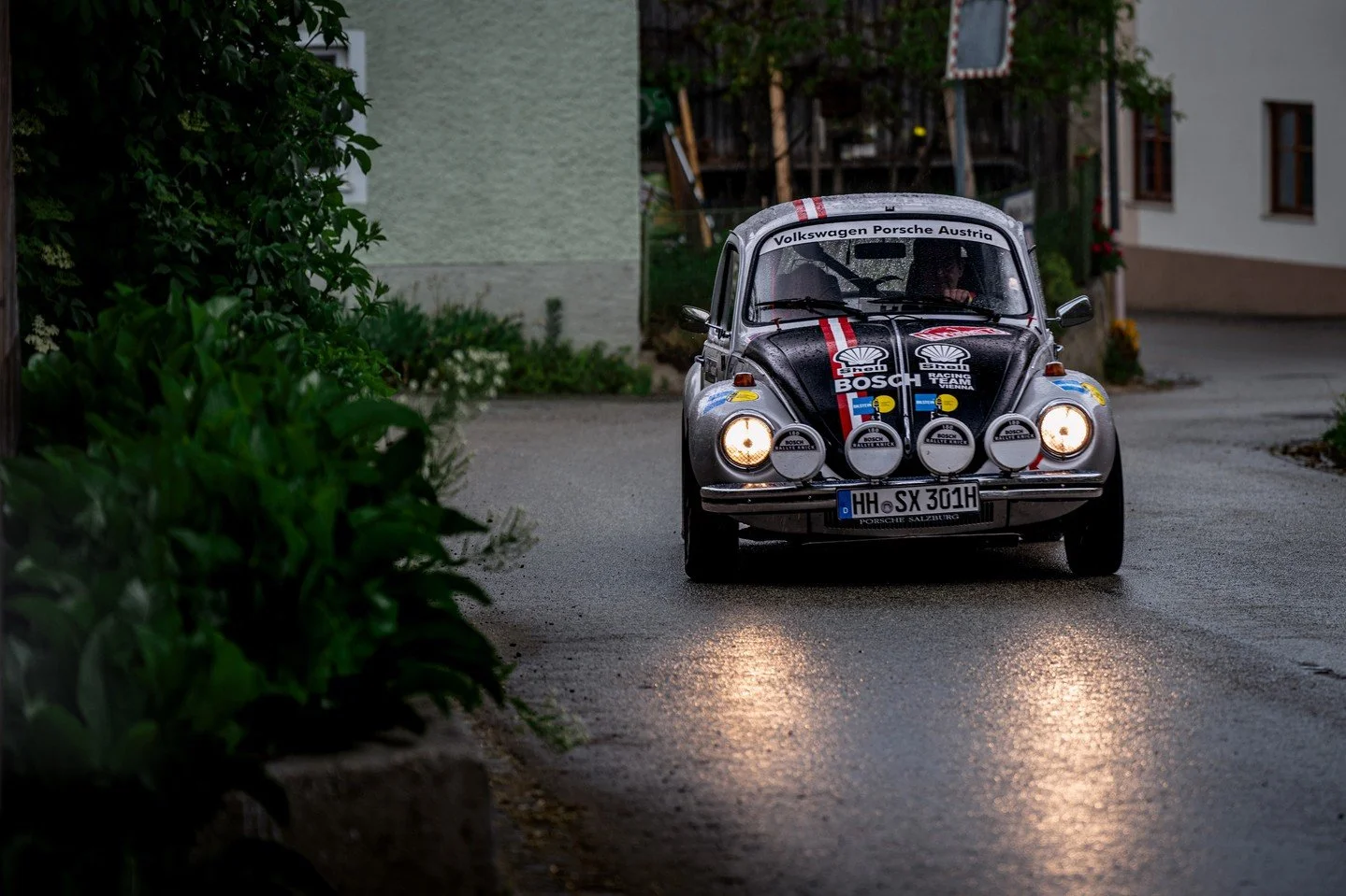 Alpine roads and classic metal. The spirit of vintage rallying lives on at Alpenfahrt Revival 2025 in Melk. Rain or shine, these legends keep rolling through the Austrian countryside. Which one's your favorite?

#AlpenfahrtRevival #ClassicCars #Vinta
