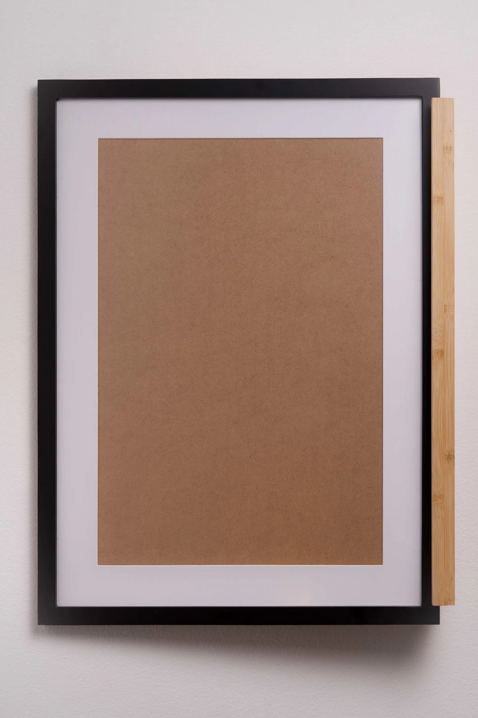 A3 Plus Bilderrahmen Kiefernholz schwarz komplett 389x489mm mit weissem Passepartout Rahmenwerk
