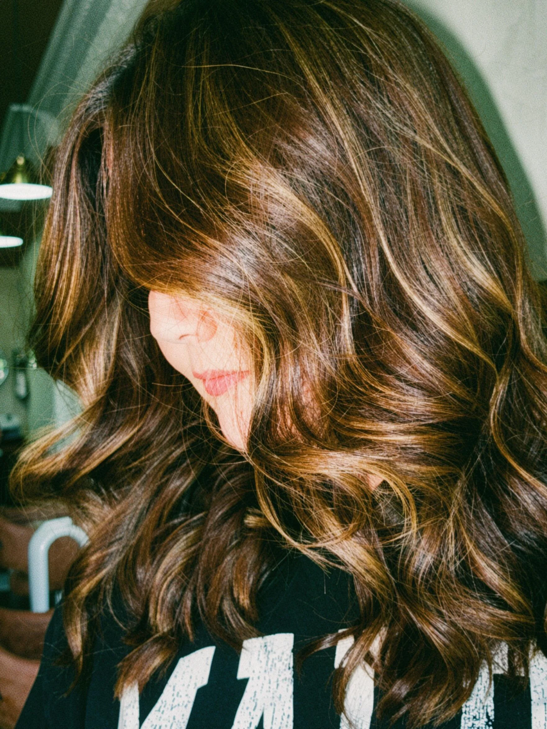 🚨 GIVEAWAY TIME 🚨

To help us reach 2K followers, we&rsquo;re giving ONE lucky winner a FREE Cut &amp; Colour on us ✂️🎨

HOW TO ENTER:
✨ Like this post
✨ Share to your story
✨ Tag 3 friends below
✨ MOST IMPORTANTLY &mdash; FOLLOW US ❤️

🎁 Runner-