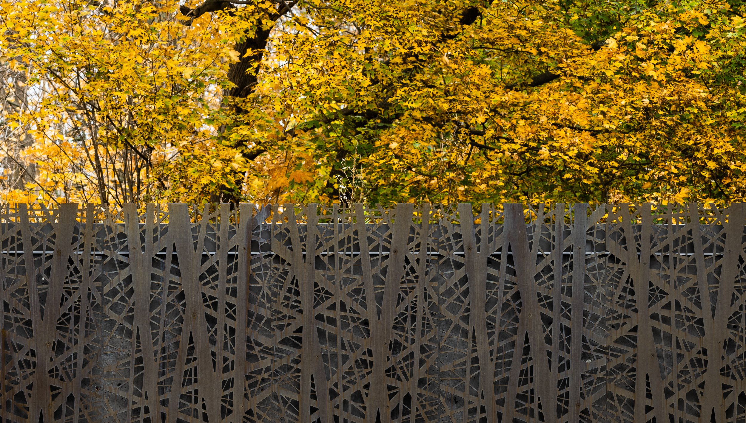 foot-guard-house-screen-1.jpg