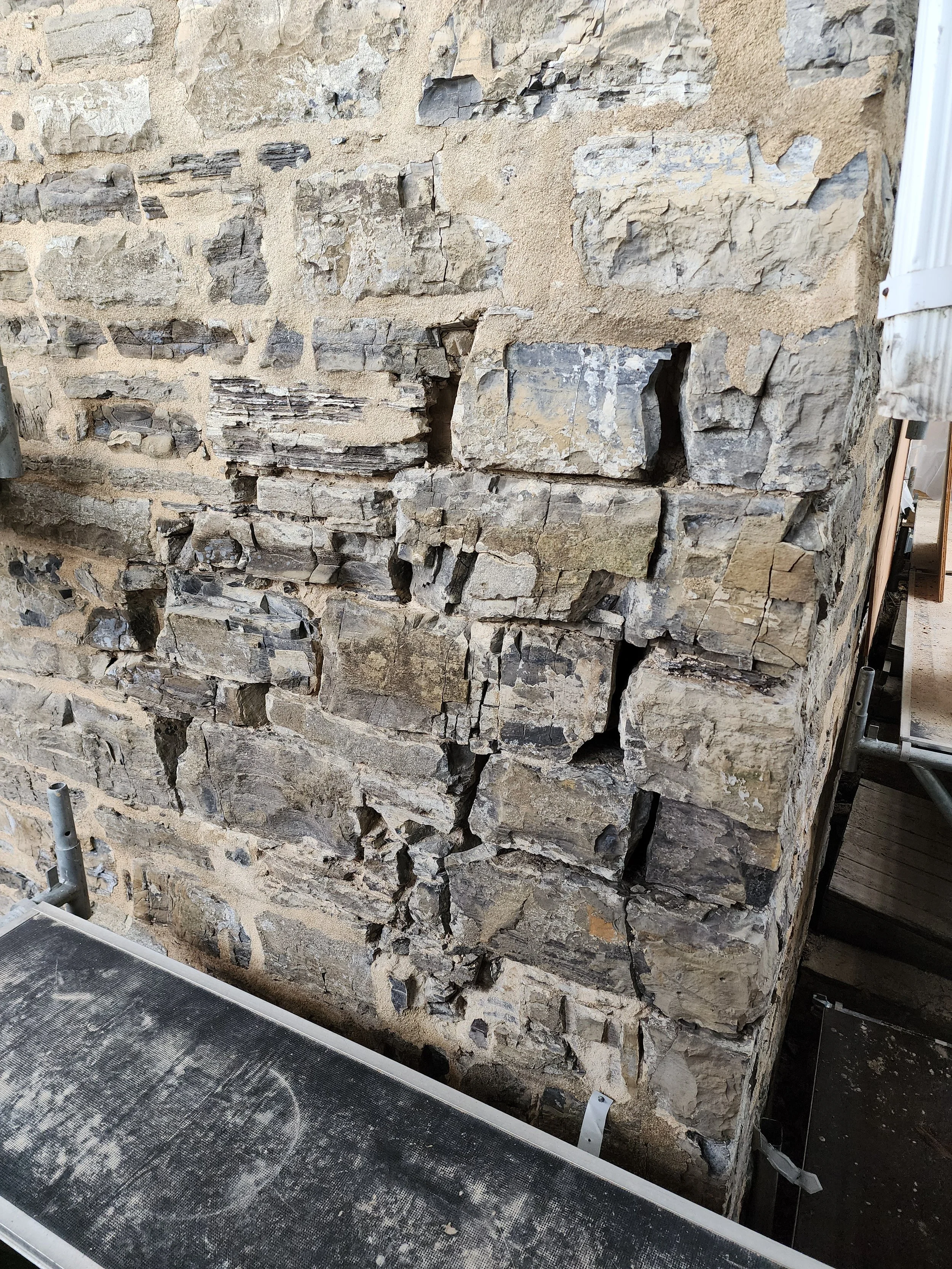 macdonell-williamson-house-raked-masonry.jpg