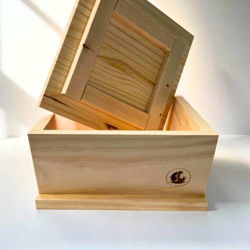 Traditional Neapolitan Madia handmade wooden pizza tool