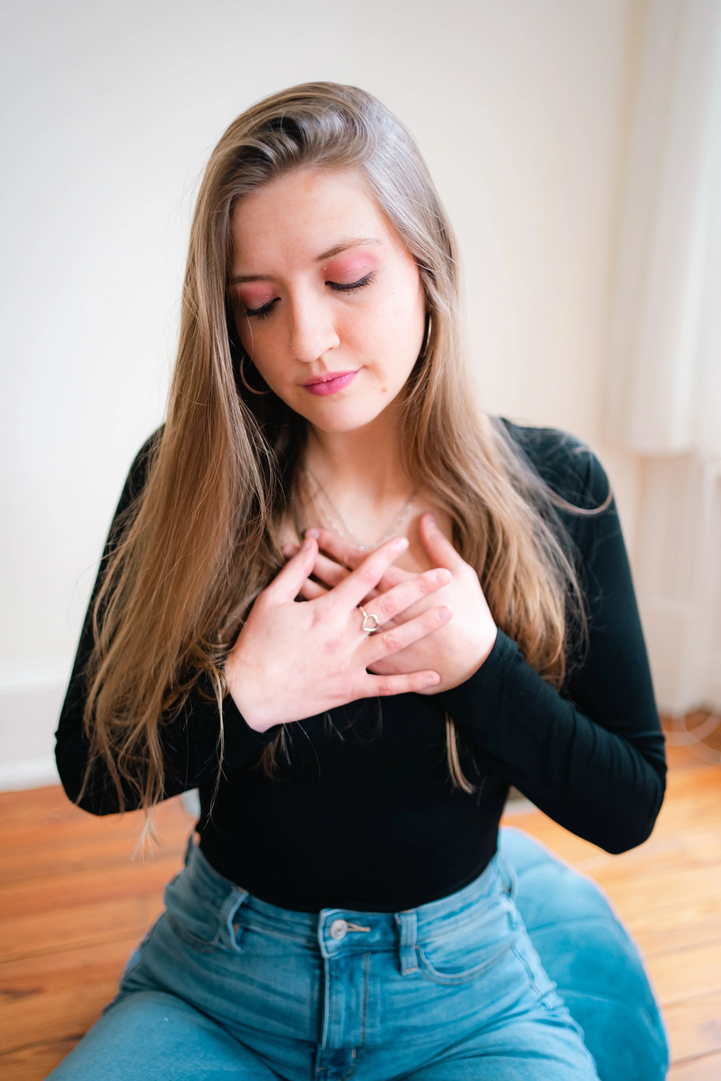 Annie Gee by Darya Sea Films-46.jpg