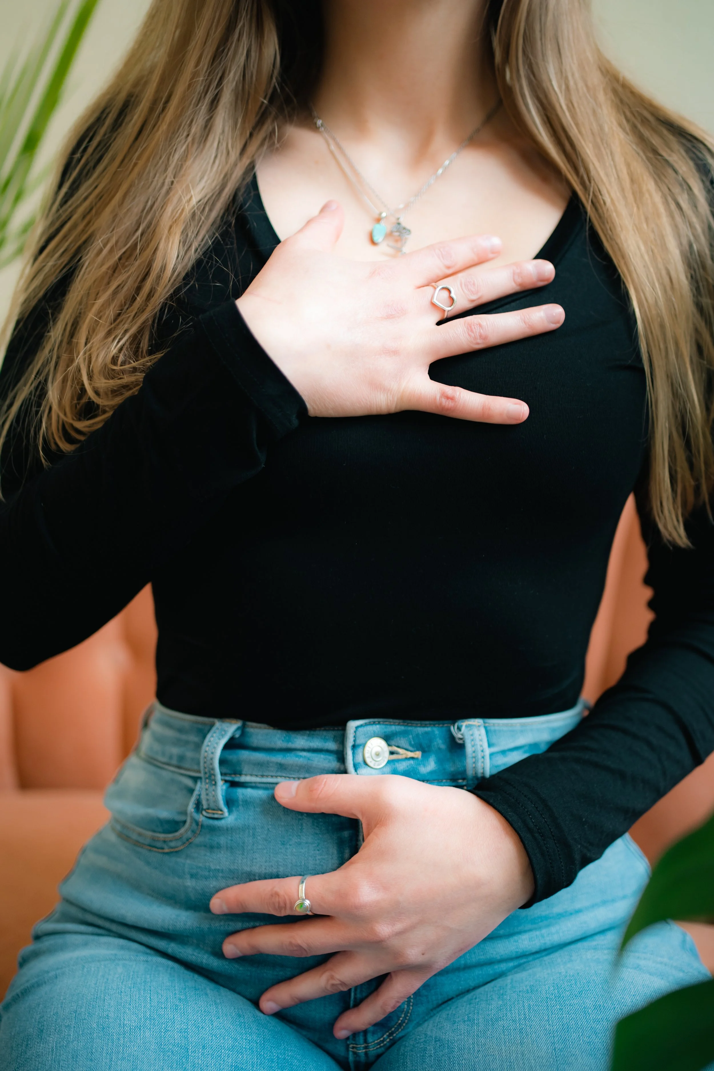 Annie Gee by Darya Sea Films-61.jpg