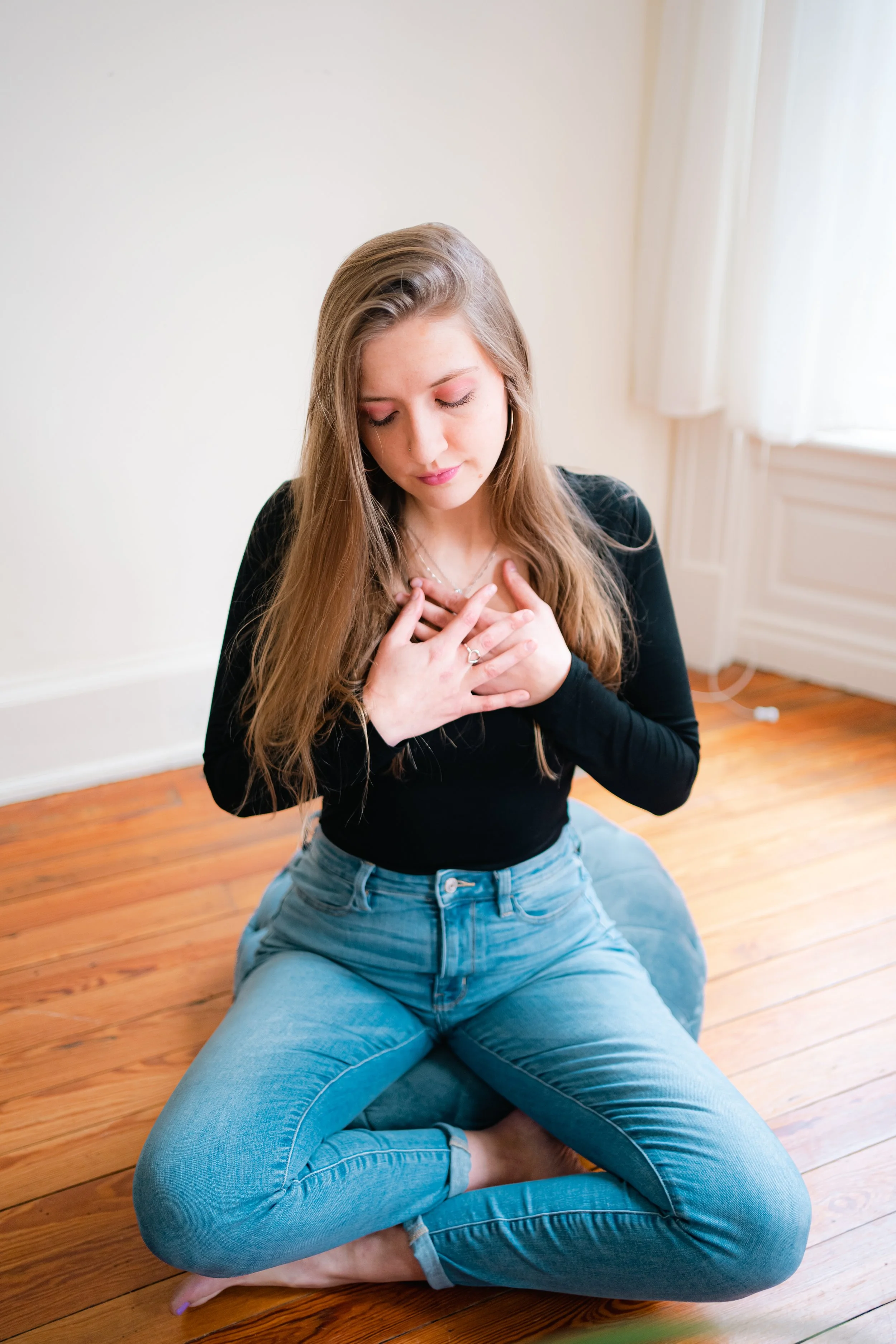 Annie Gee by Darya Sea Films-47.jpg