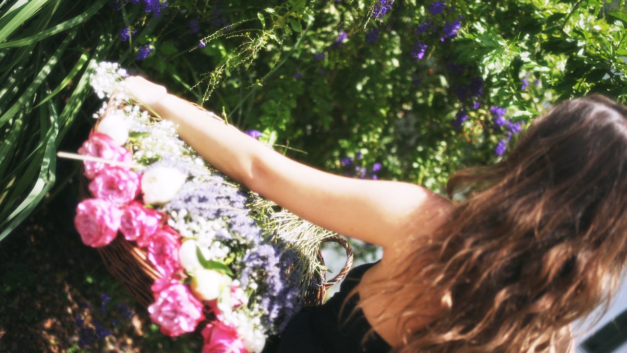 Keep the Flowers THMBNL by Darya Sea Films-6.jpg