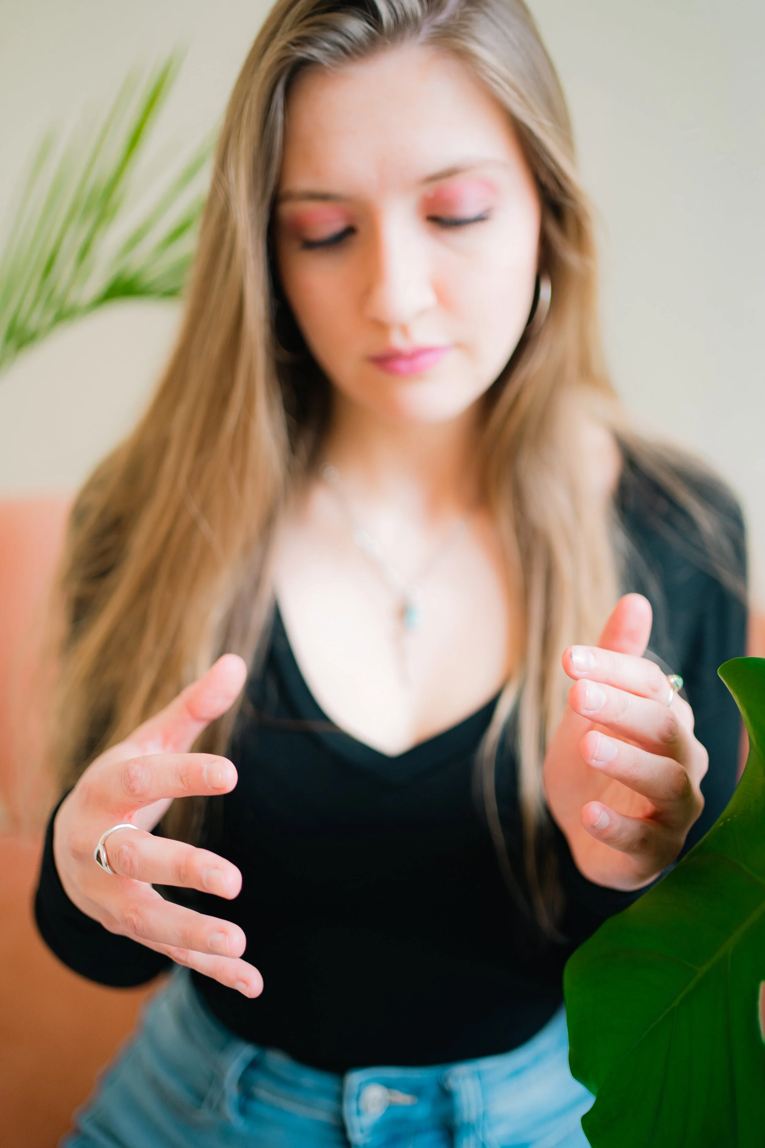 Annie Gee by Darya Sea Films-54.jpg