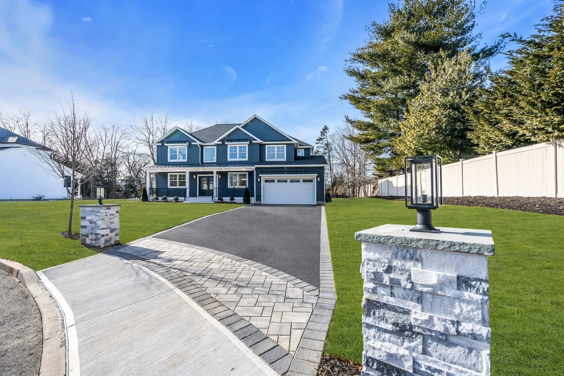 3 Commack by Darya Sea Films-1.jpg