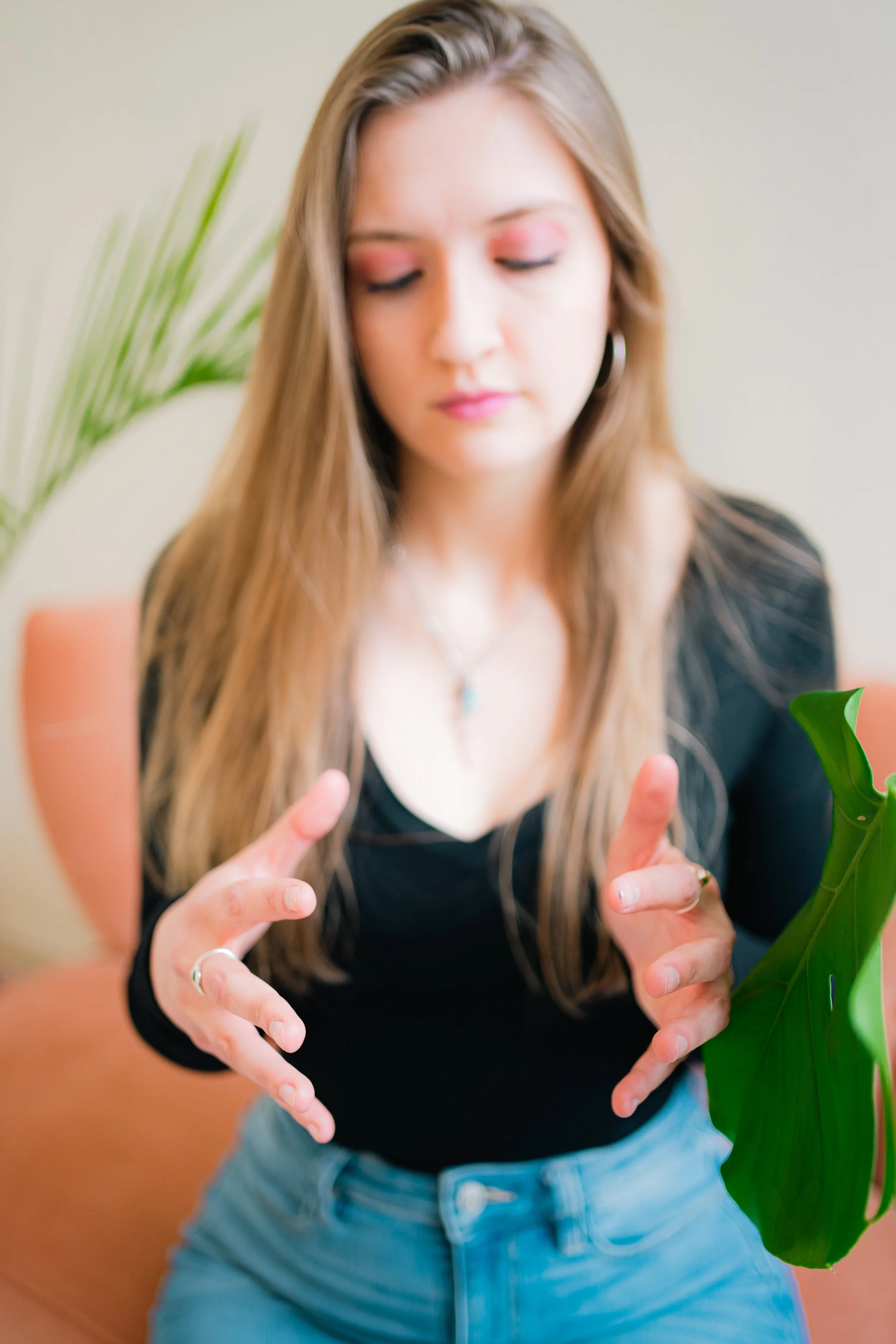 Annie Gee by Darya Sea Films-56.jpg