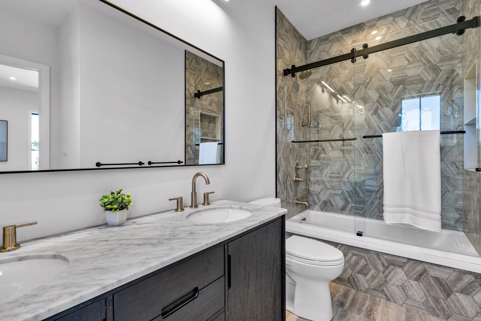 250 Osprey Neck Road Greenport-41.jpg