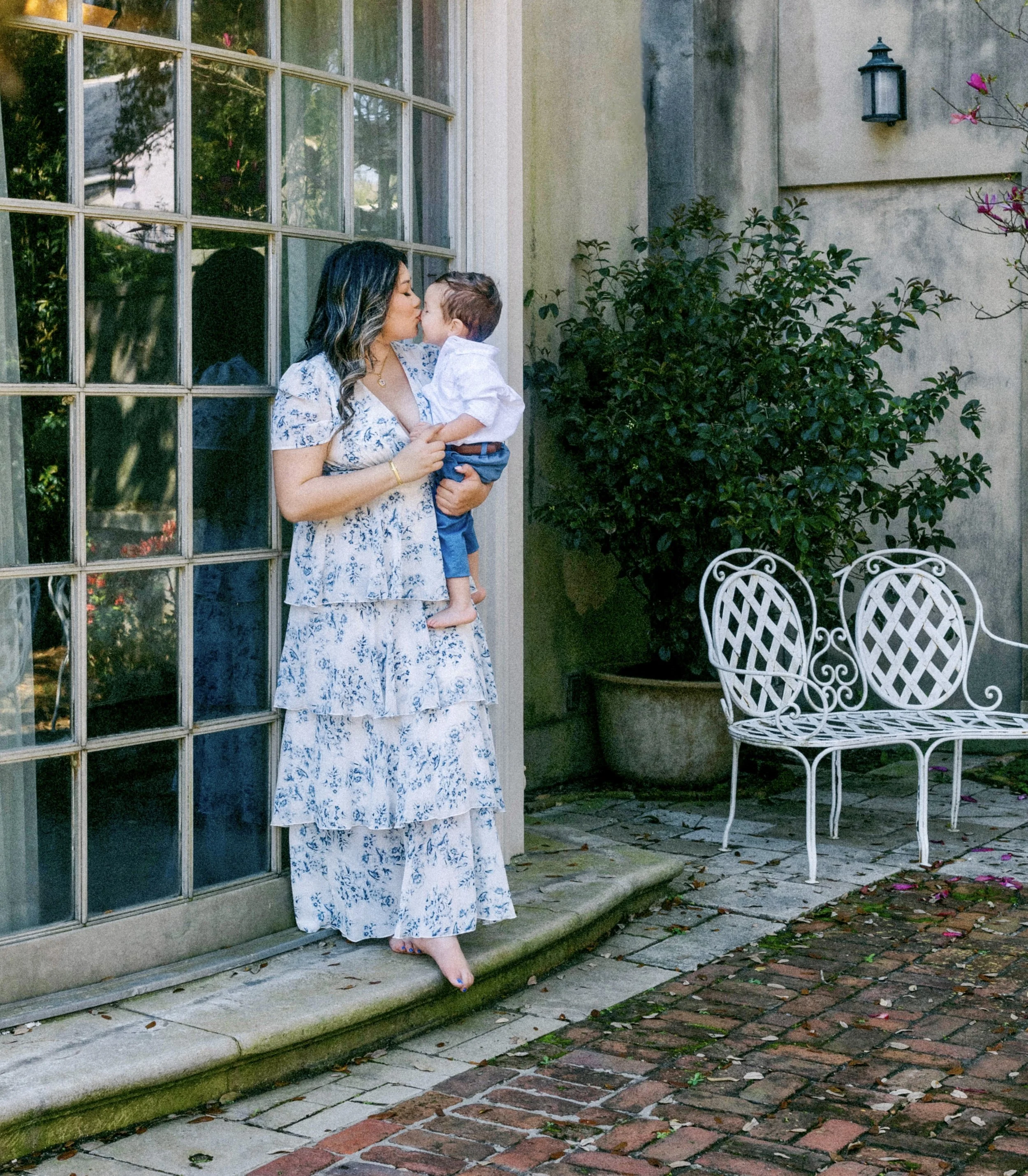 Golden hour family photography at Longue Vue Gardens with Payne & Co. Photography.