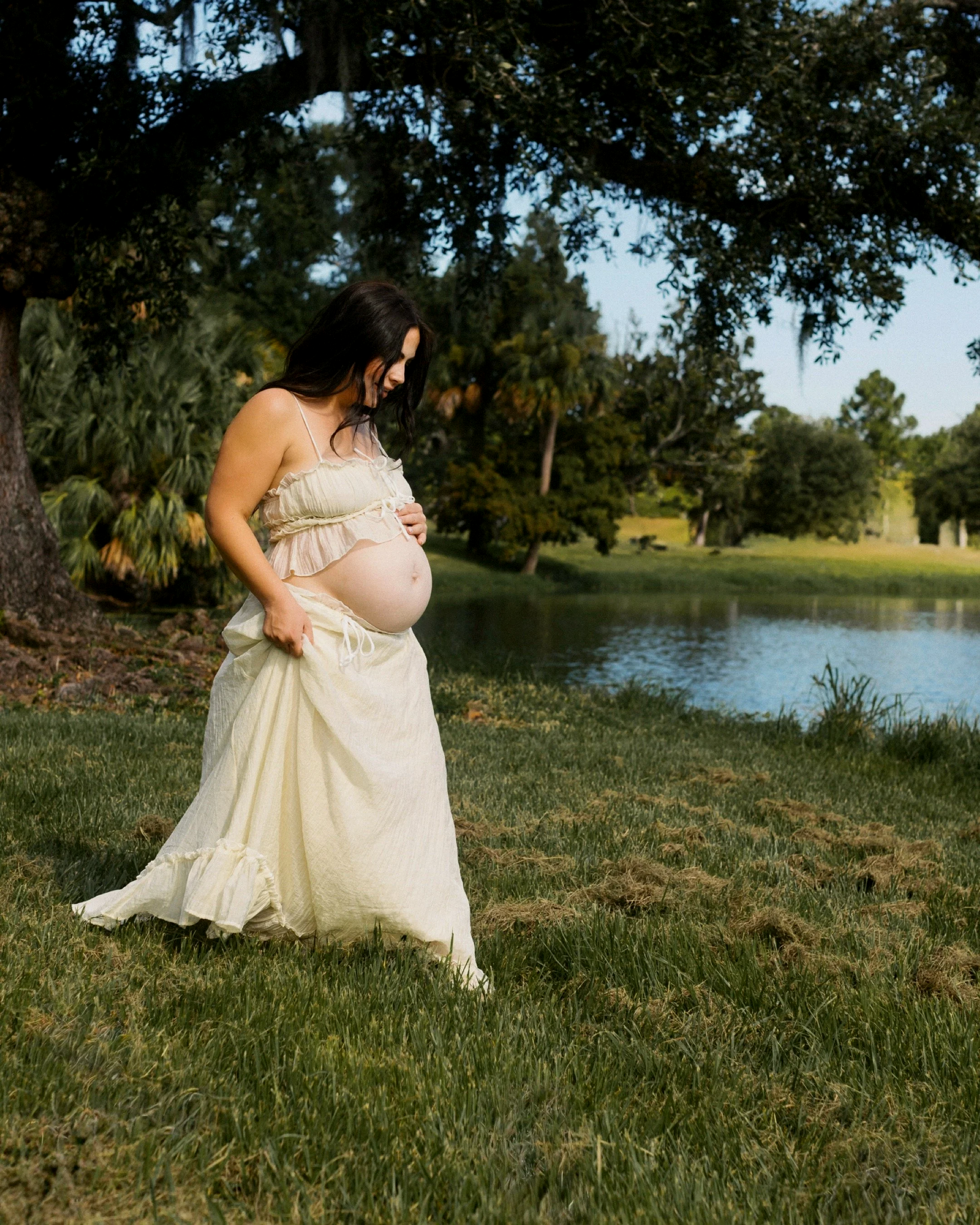 Maternity photos in New Orleans at City Park.