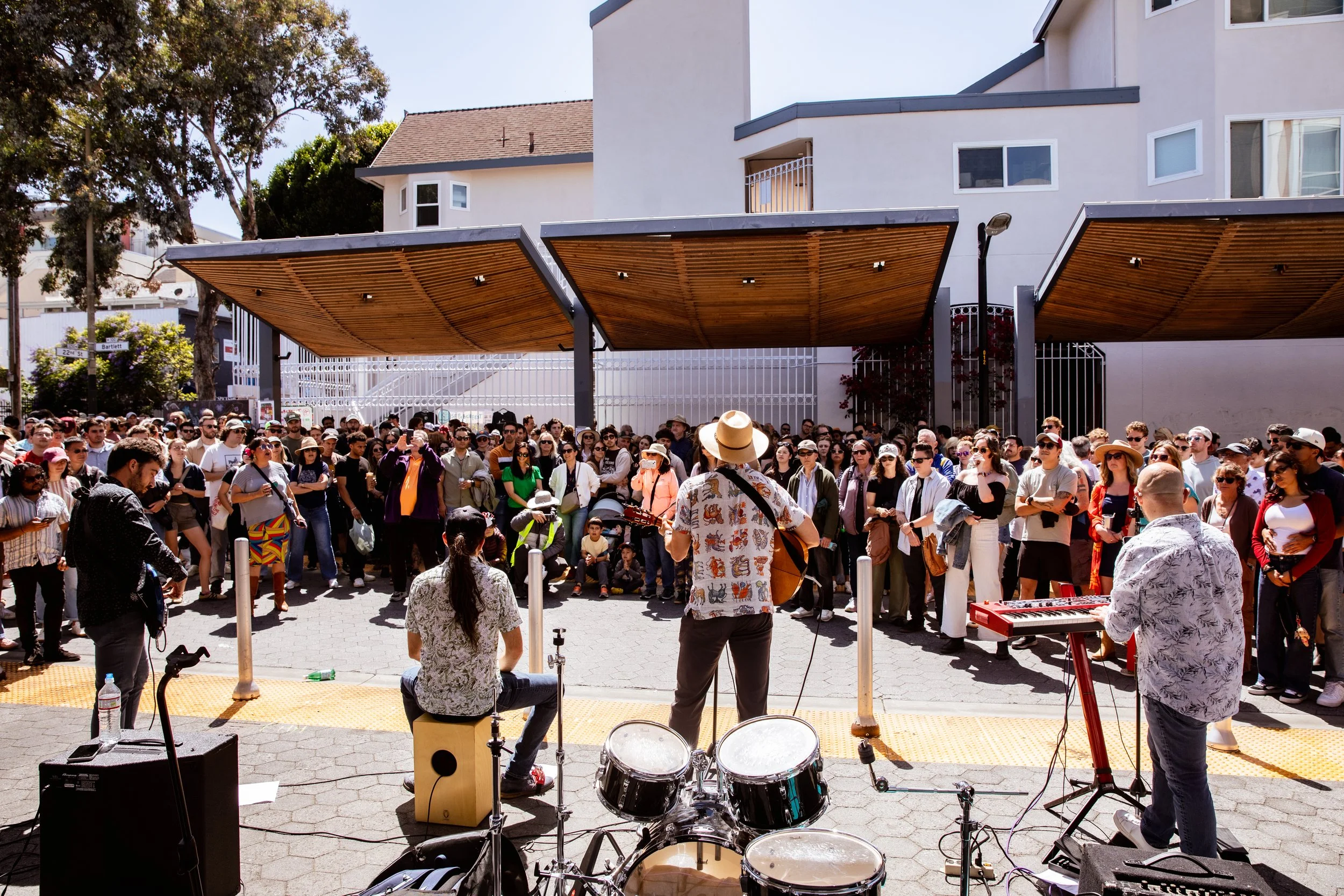 Copy of sfporchfest_@sabrinapoei_05.30.2026_004.jpg