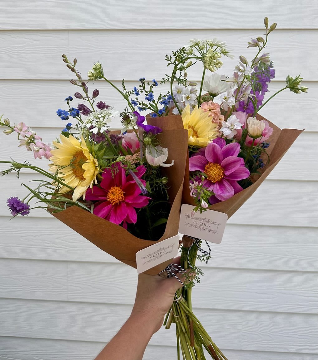 Made several springy bouquets for the sweetest house cleaning business to give to their clients for Mother&rsquo;s Day 🌸 What a thoughtful way to say thank you!