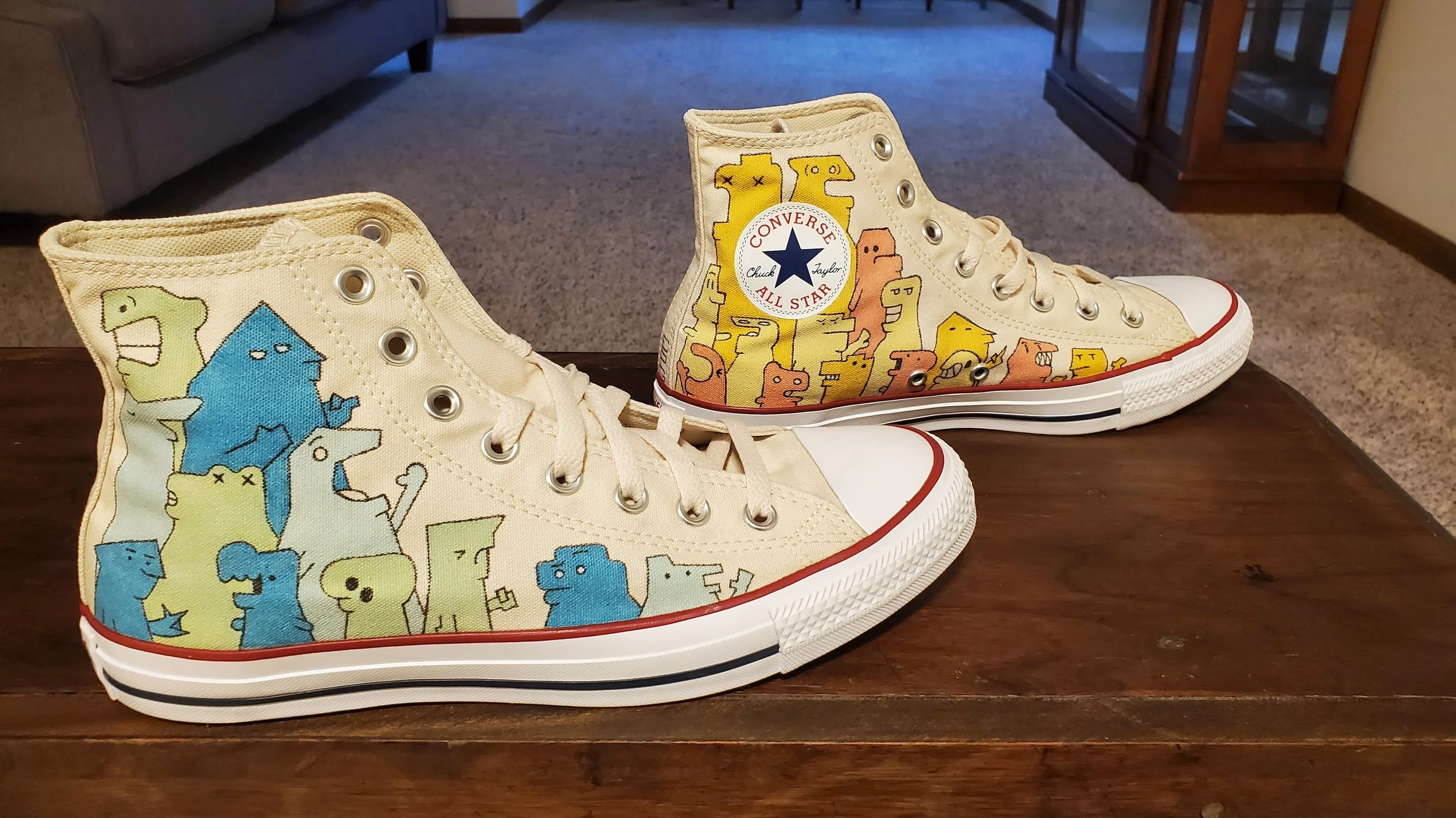 Graphic creatures theme