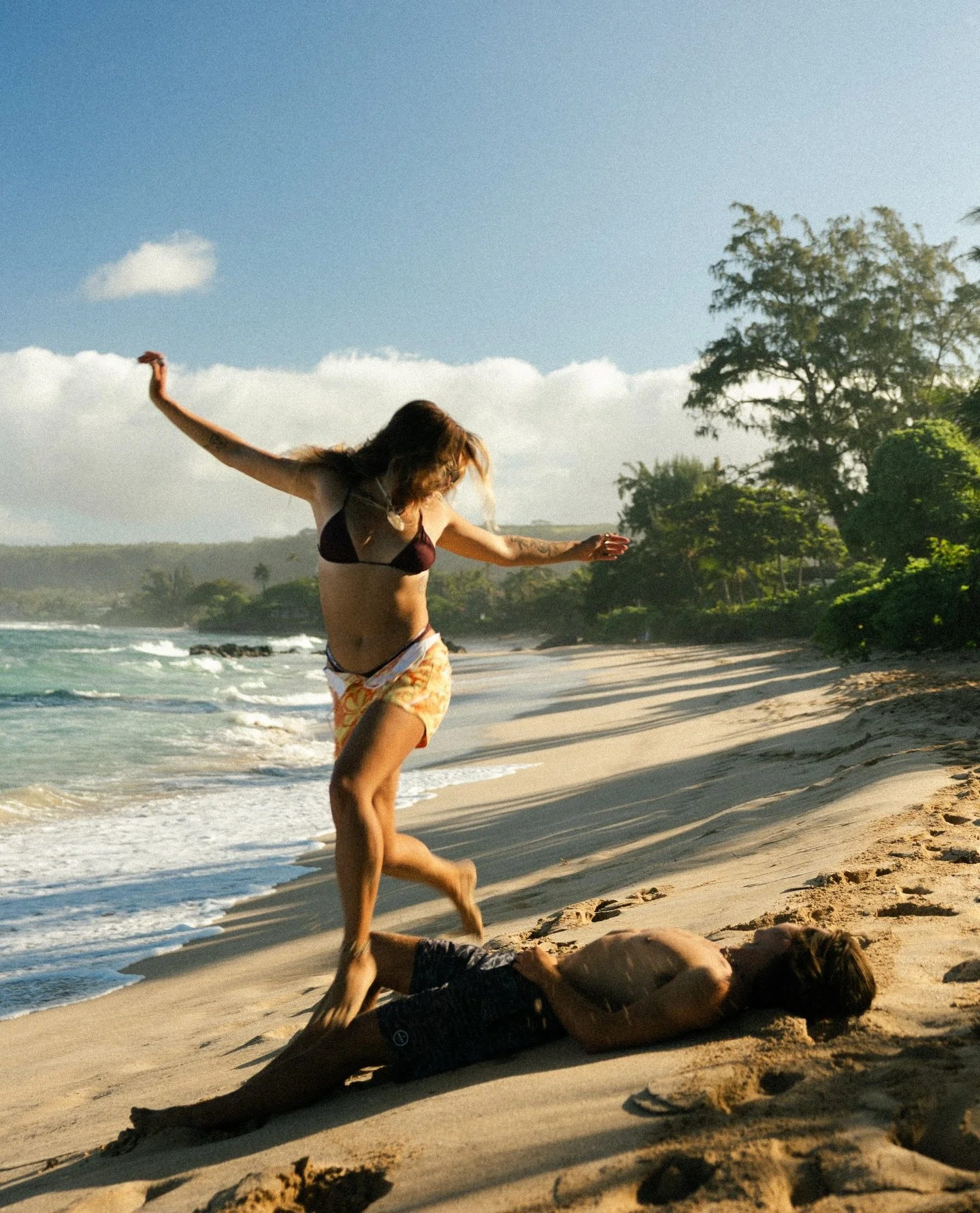running around north shore with madi + justin 🐚

#dirtybootsandmessyhair #authenticlovemag #wavesandwildhearts