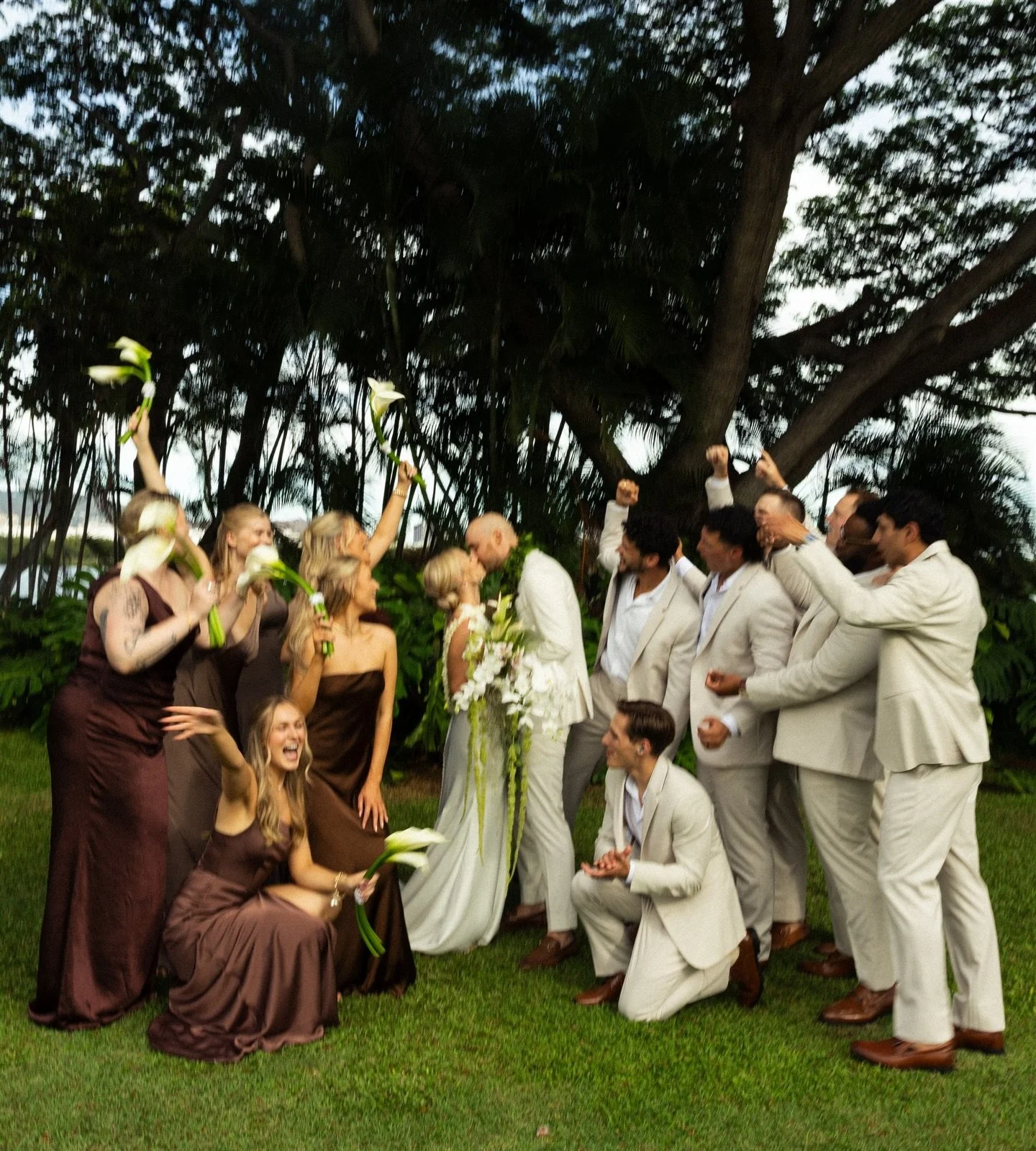 the turner&rsquo;s magical oahu day 🐚

Wedding planning: @zuzu.collective 
Venue: @hanalanigarden
ss: @carolinecooperphoto