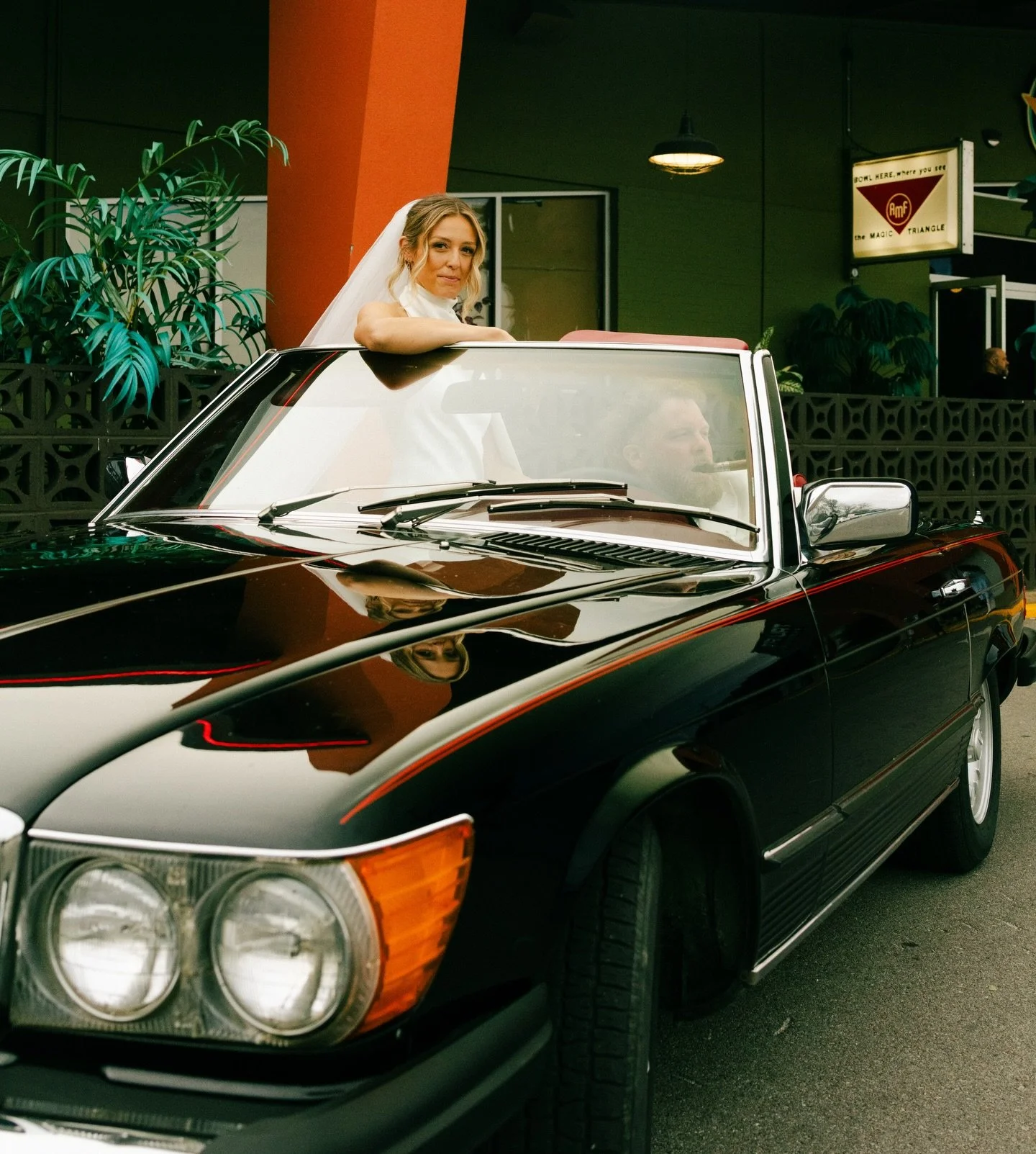 this is your sign to rent a vintage Mercedes for your getaway car 📀💃🪩