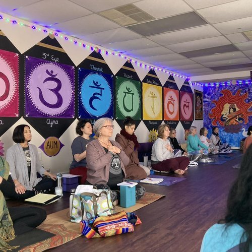 seated+meditation+class.jpeg