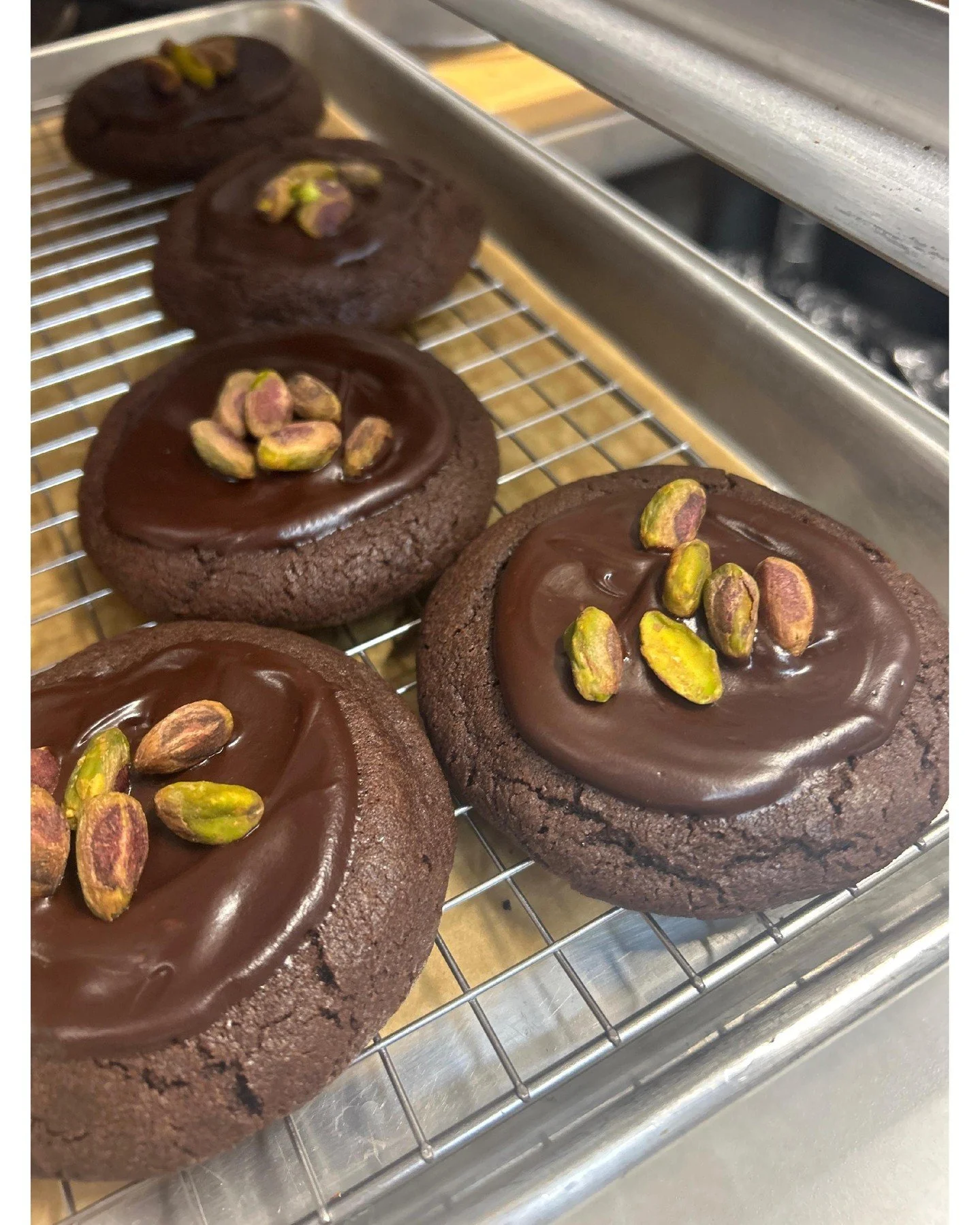 Fan favorite, dubai cookies again today and tomorrow!