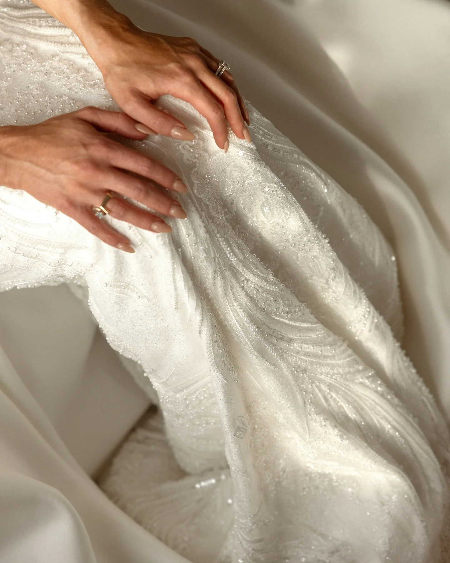 As I have been moving our family to a new state &amp; in a busy season with weddings, I&rsquo;m SOO excited to @homeinthemountains_  in France to learn from @marcellalaine in just TWO weeks!!

Taking intentional time to expand and create is such a be