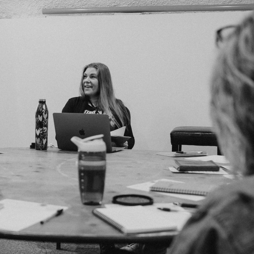 JUDGE: Adult Spelling Bee