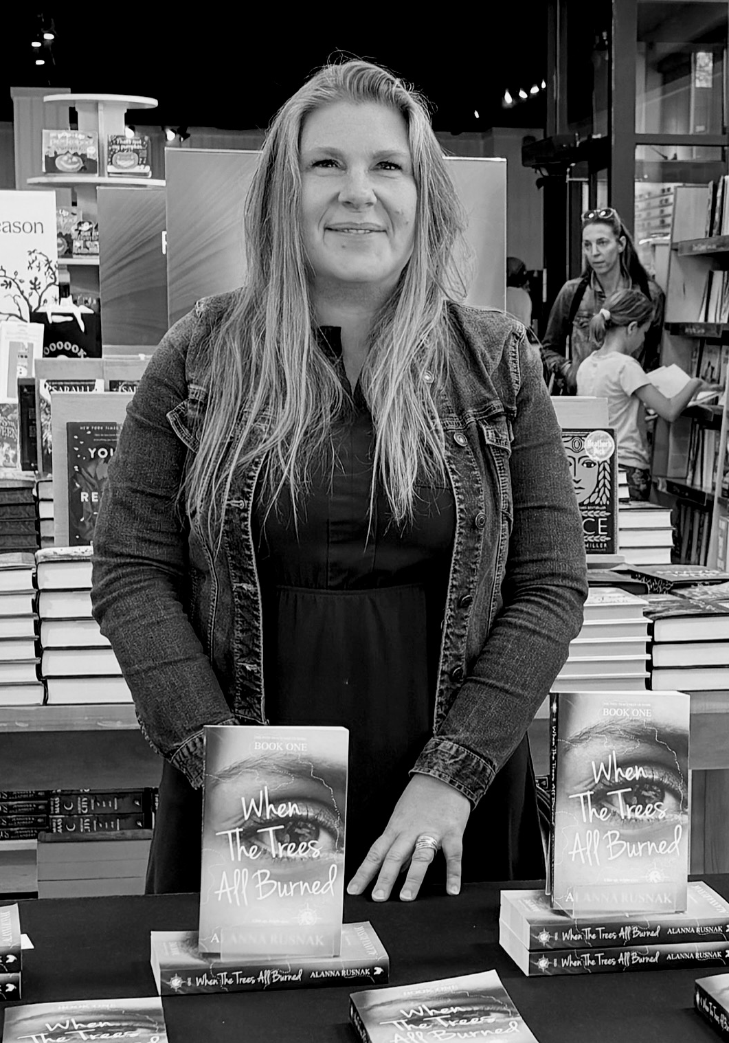 WTAFTG BOOK TOUR: Éowyns Cafe, Durham
