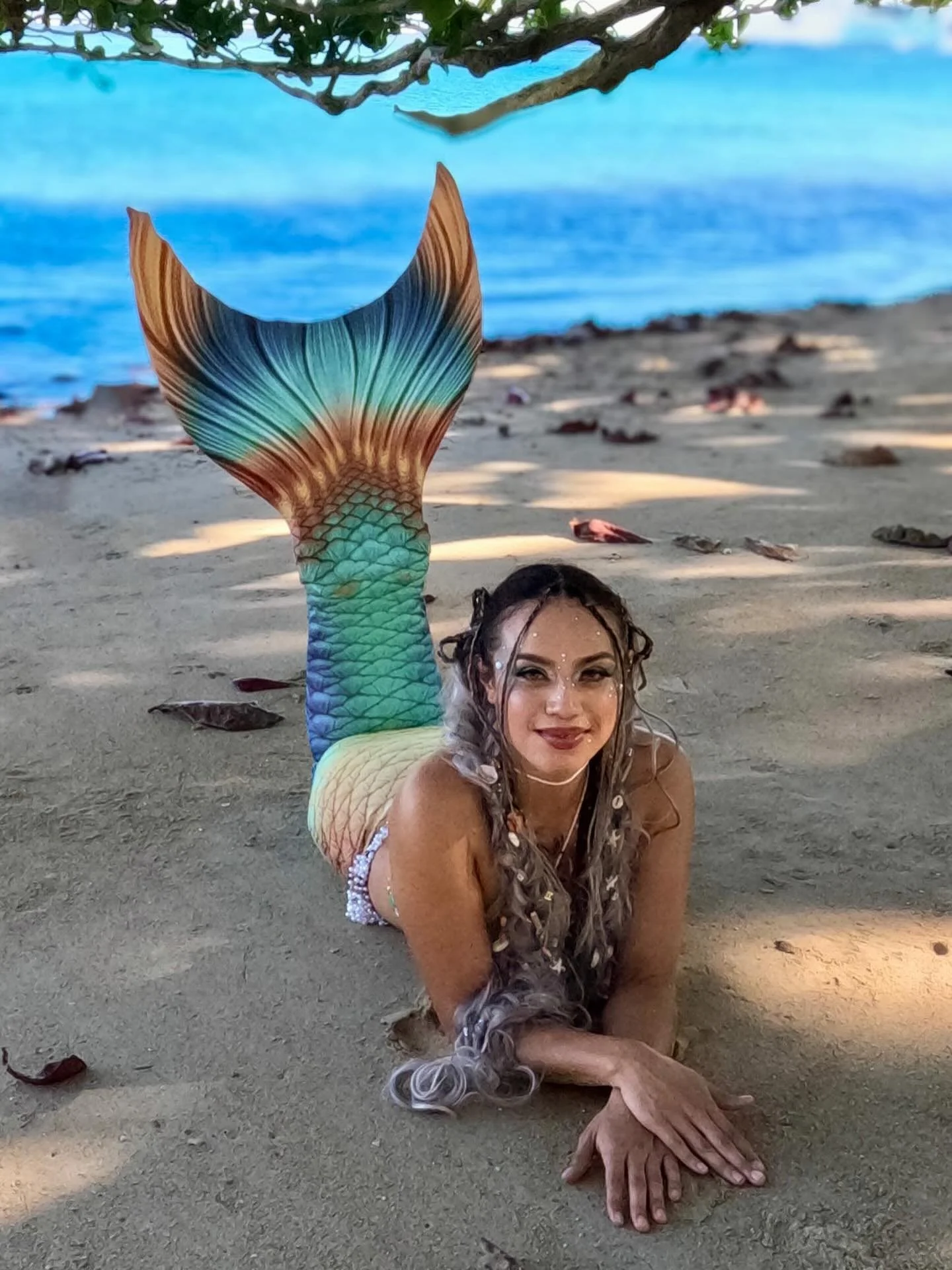 I had the honor &amp; privilege of photographing this beauty @havethumbswilltravel recently through my biz @kauai.mermaid.experience &amp; helping to transform her into the mermaid she already inherently is! 🧜&zwj;♀️

She is such a natural mermaid &