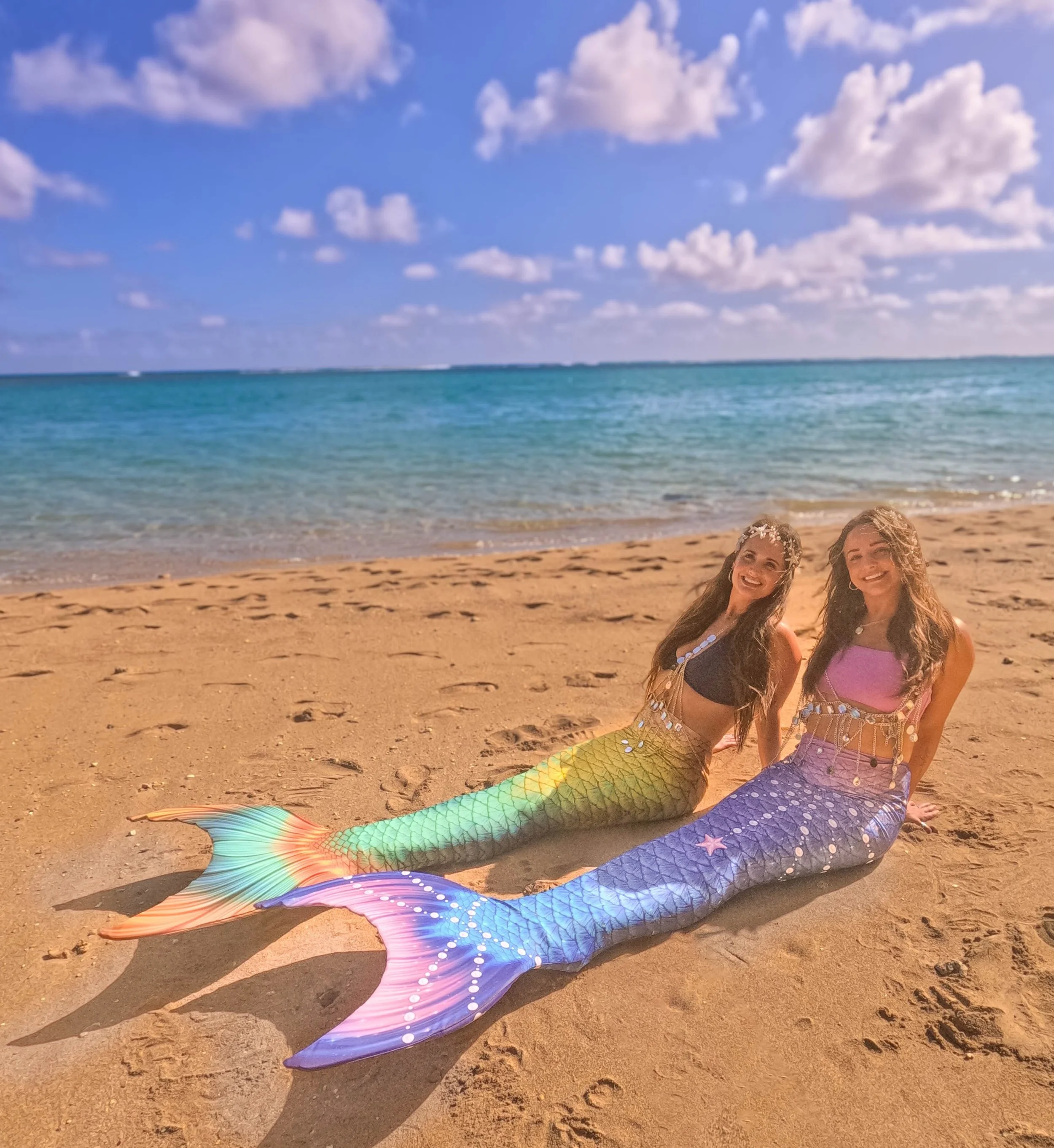 I recently had the honor of photographing and giving a lesson to these two gorgeous mer-sisters (real sisters). A month or so after the lesson was over, I found out that they were about to publish this spectacular siren book @inthislifeandthenextsaga