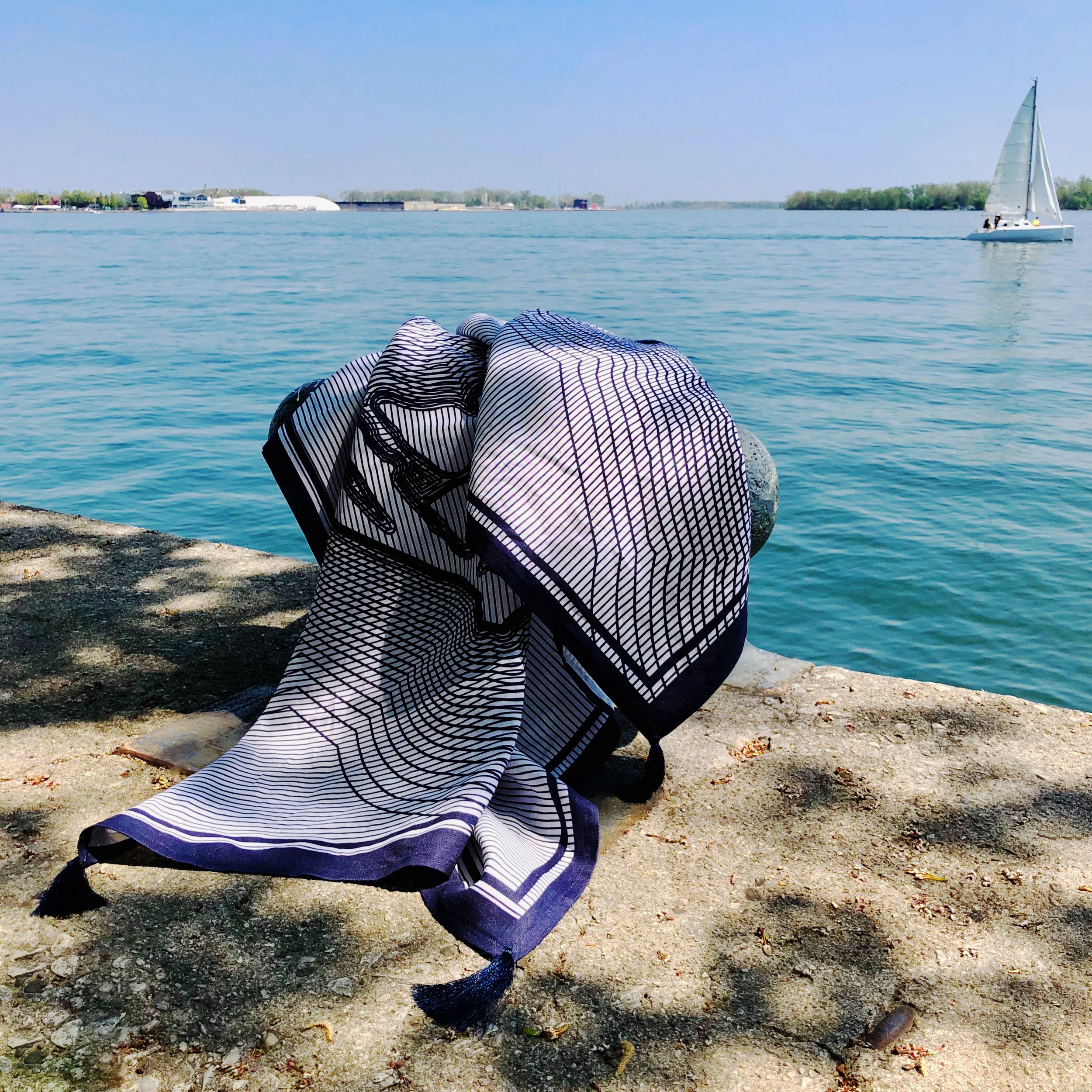TO the Beach! Linen beach sheet, 2019