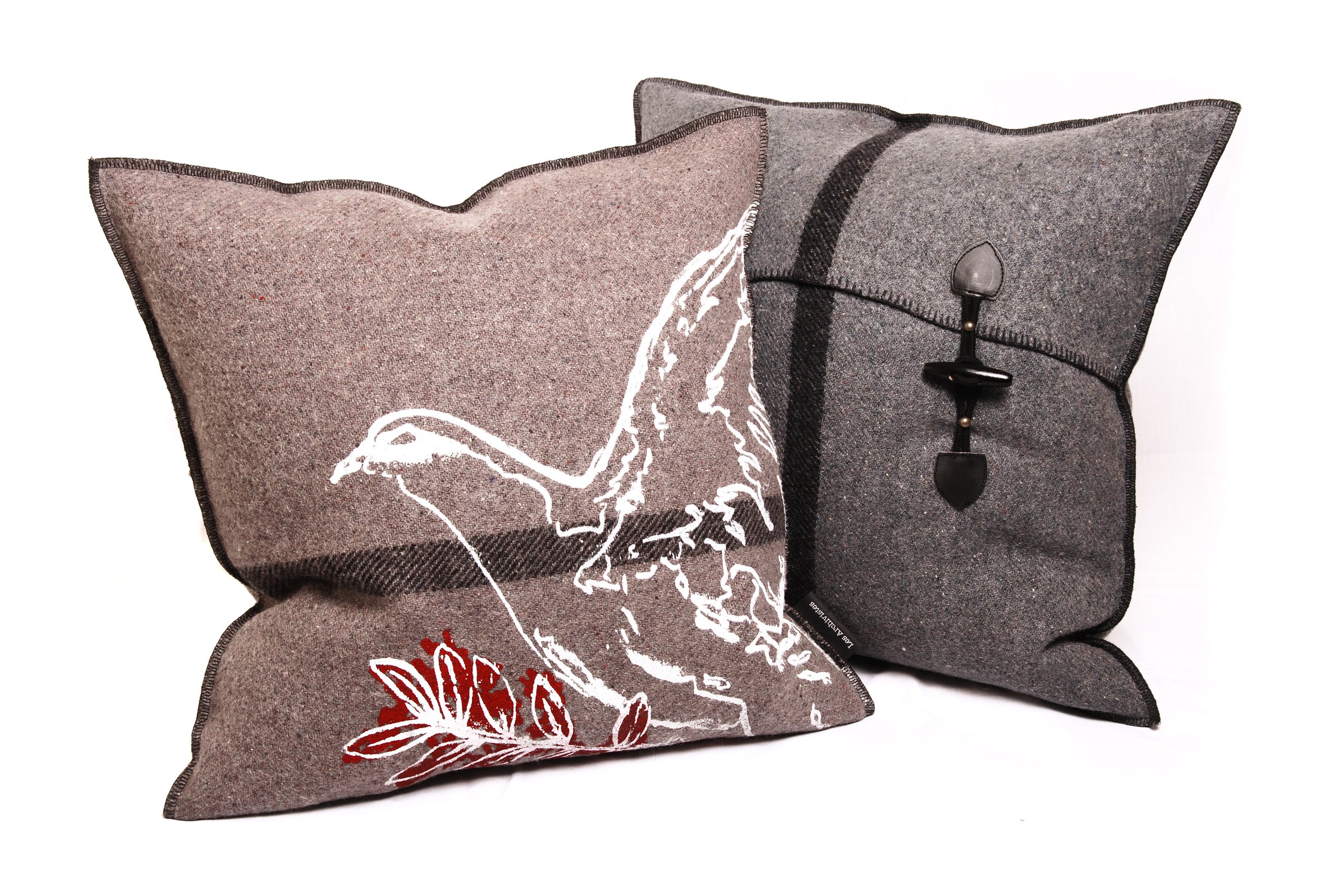 Guerre & Paix, Limited Edition Cushions, 2010
