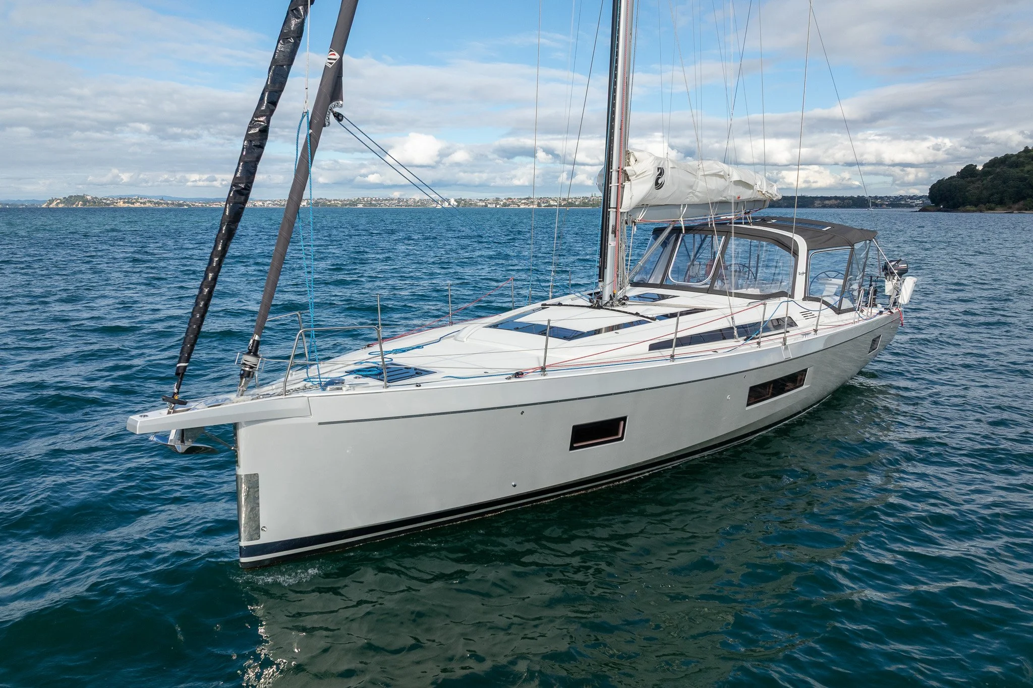 Oceanis 51.1-24.jpg