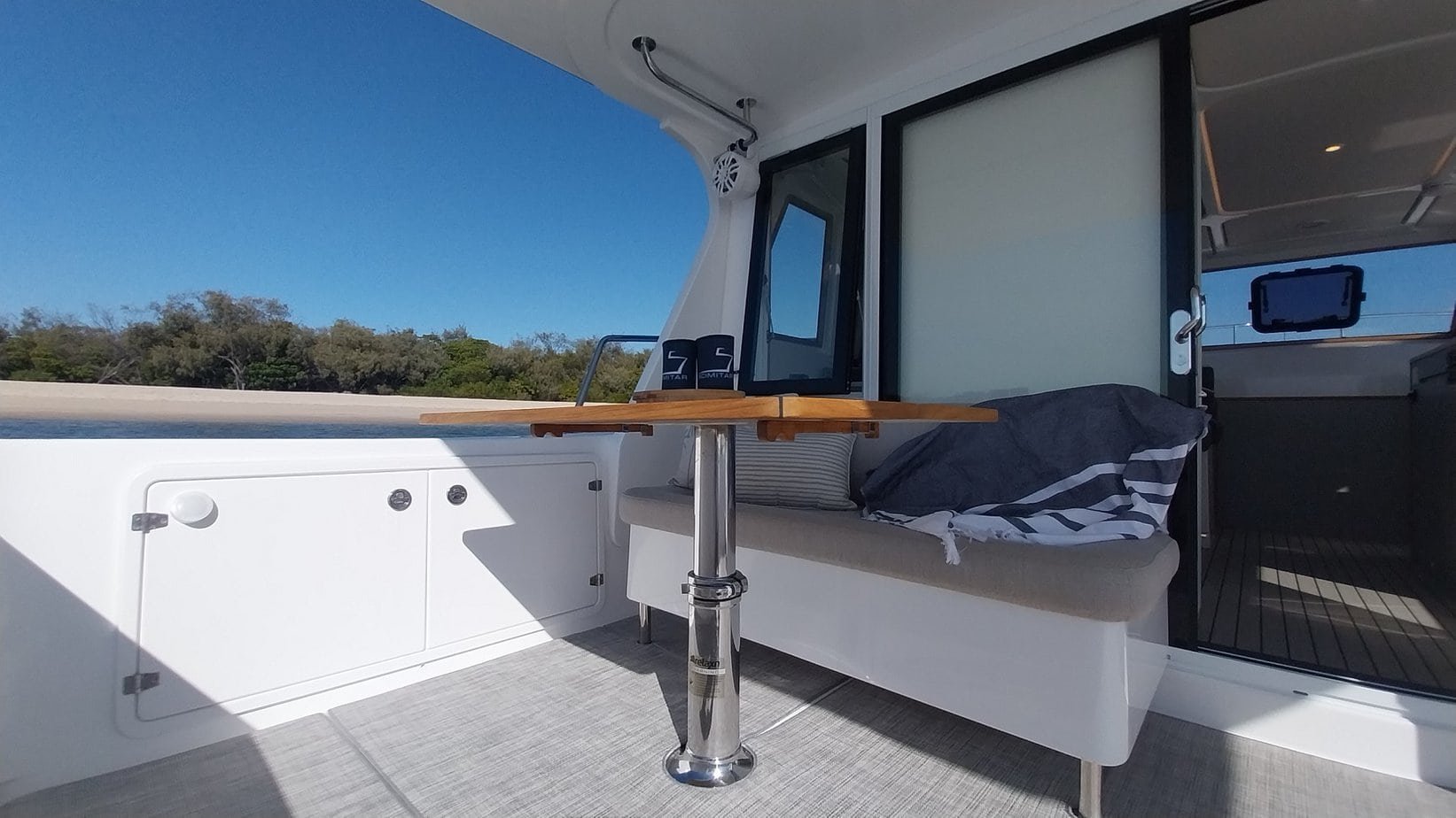 Scimitar Power Catamaran