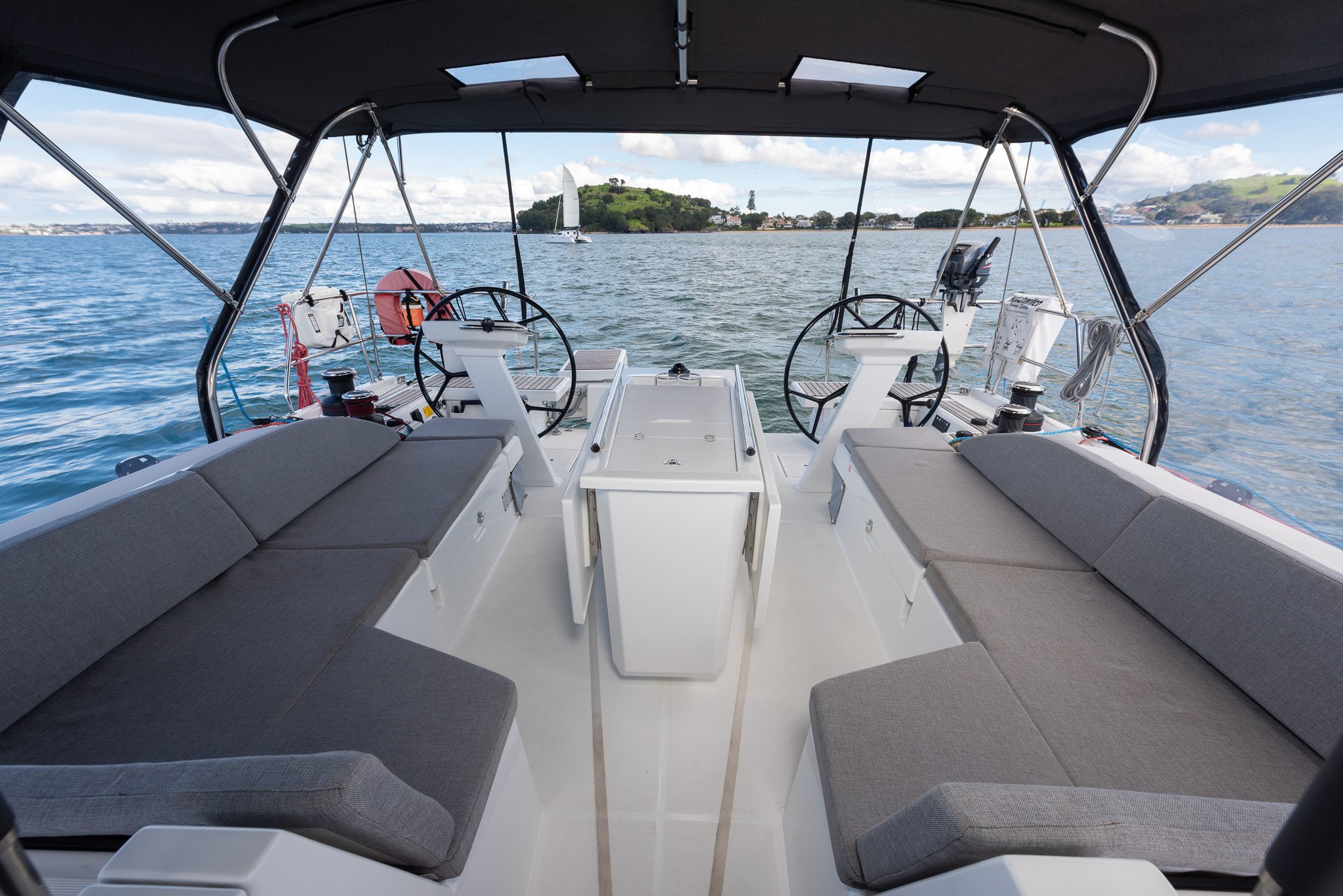 Oceanis 51.1-28.jpg