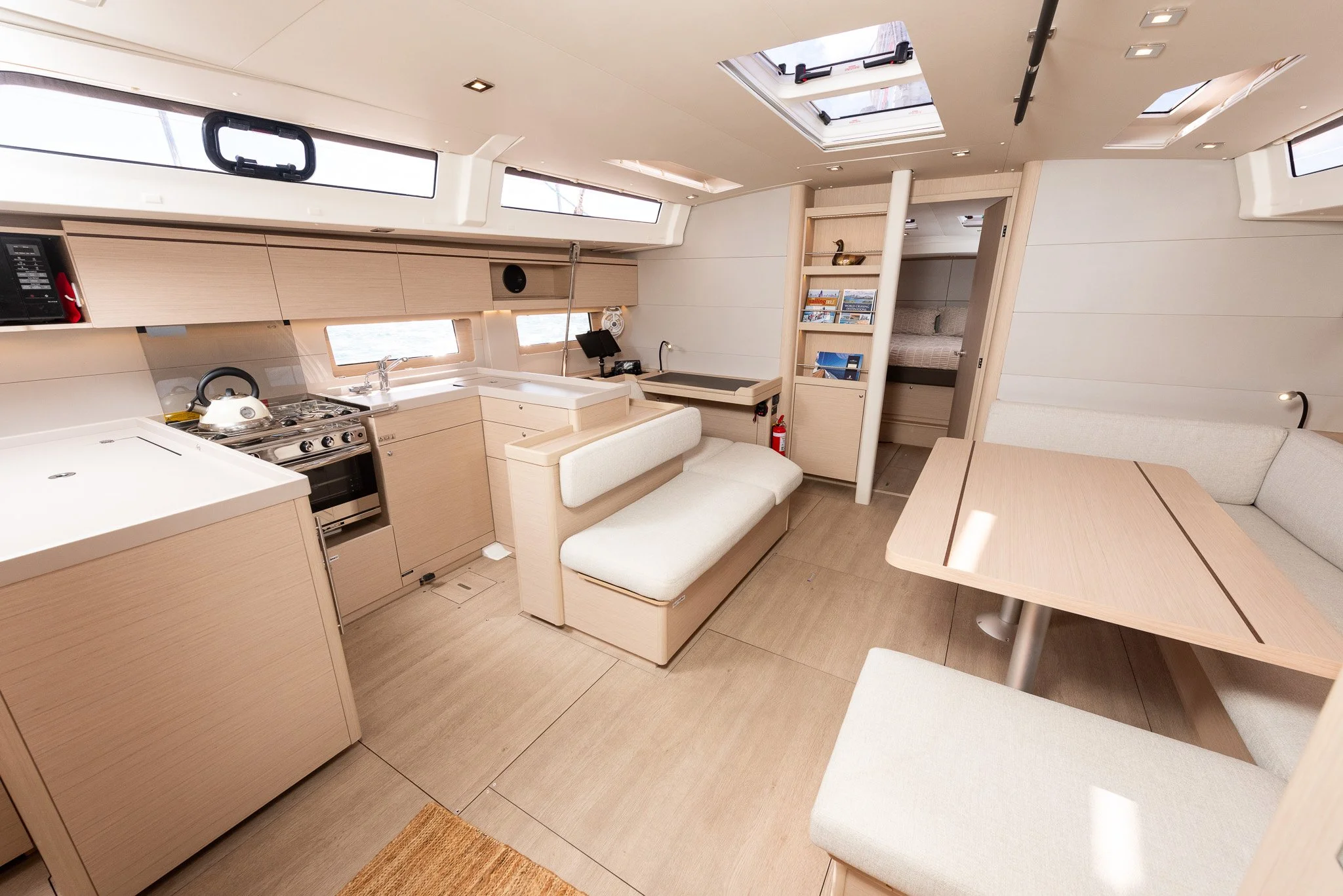 Oceanis 51.1-32.jpg