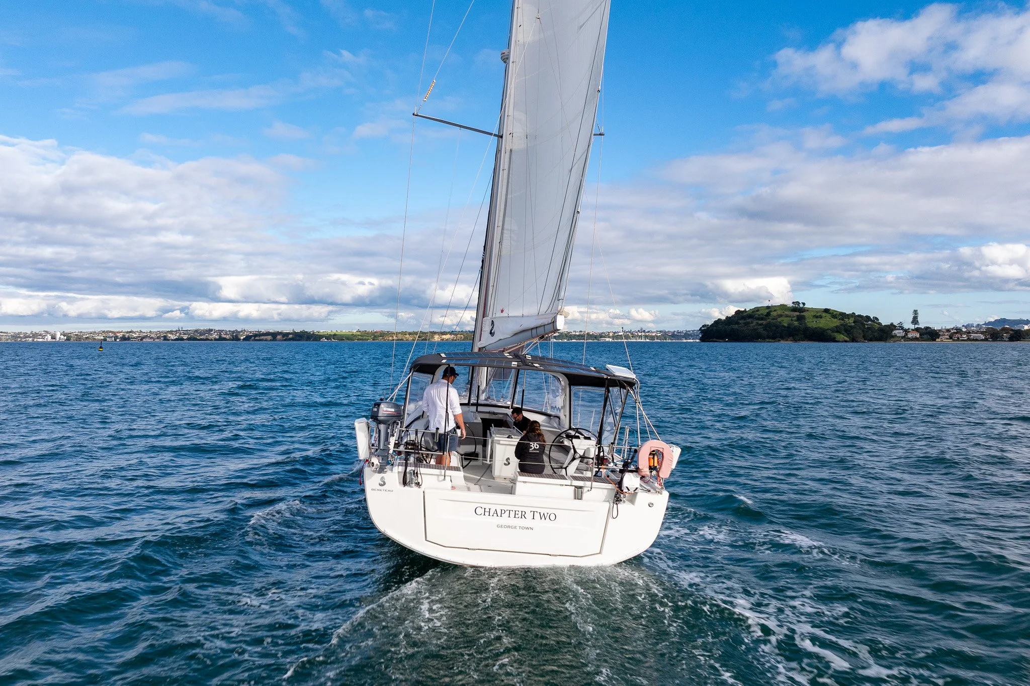 Oceanis 51.1-4.jpg
