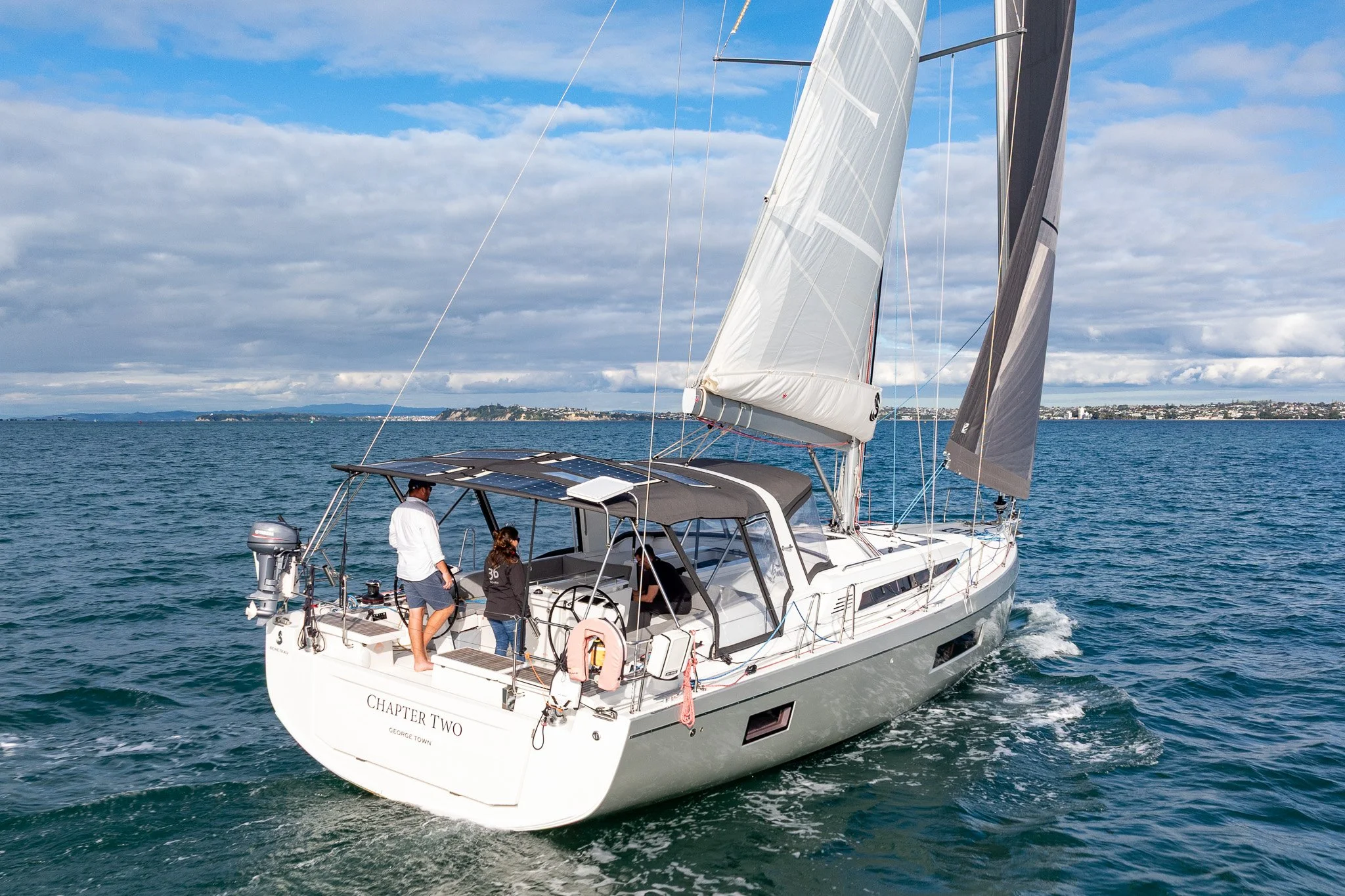 Oceanis 51.1-5.jpg