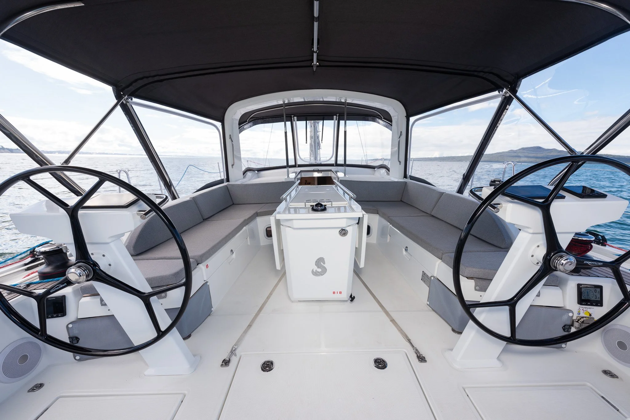 Oceanis 51.1-30.jpg
