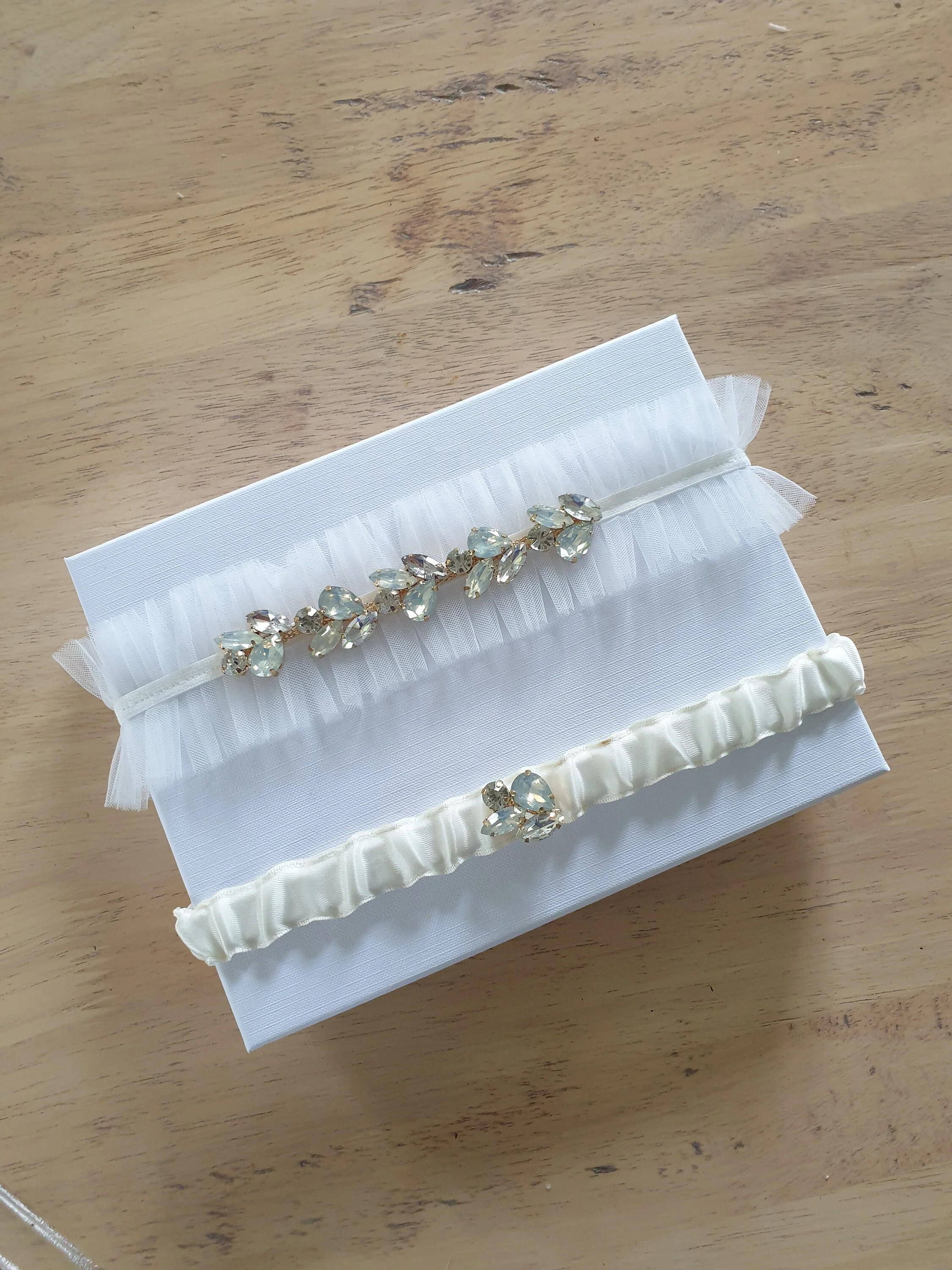 https://i.etsystatic.com/34764417/r/il/a87ab3/4713703067/il_fullxfull.4713703067_40rq.jpg