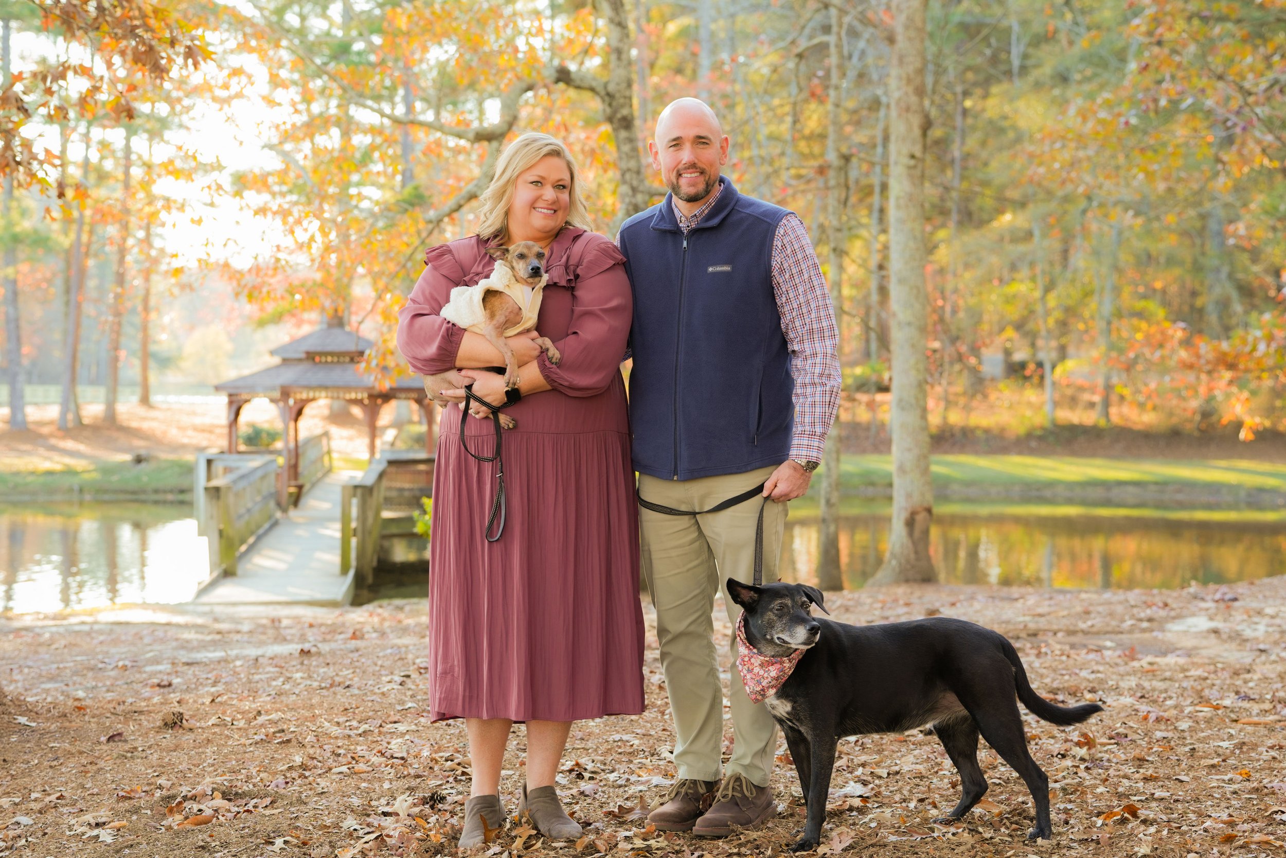 Lifestyle couples portrait capturing natural connection and movement